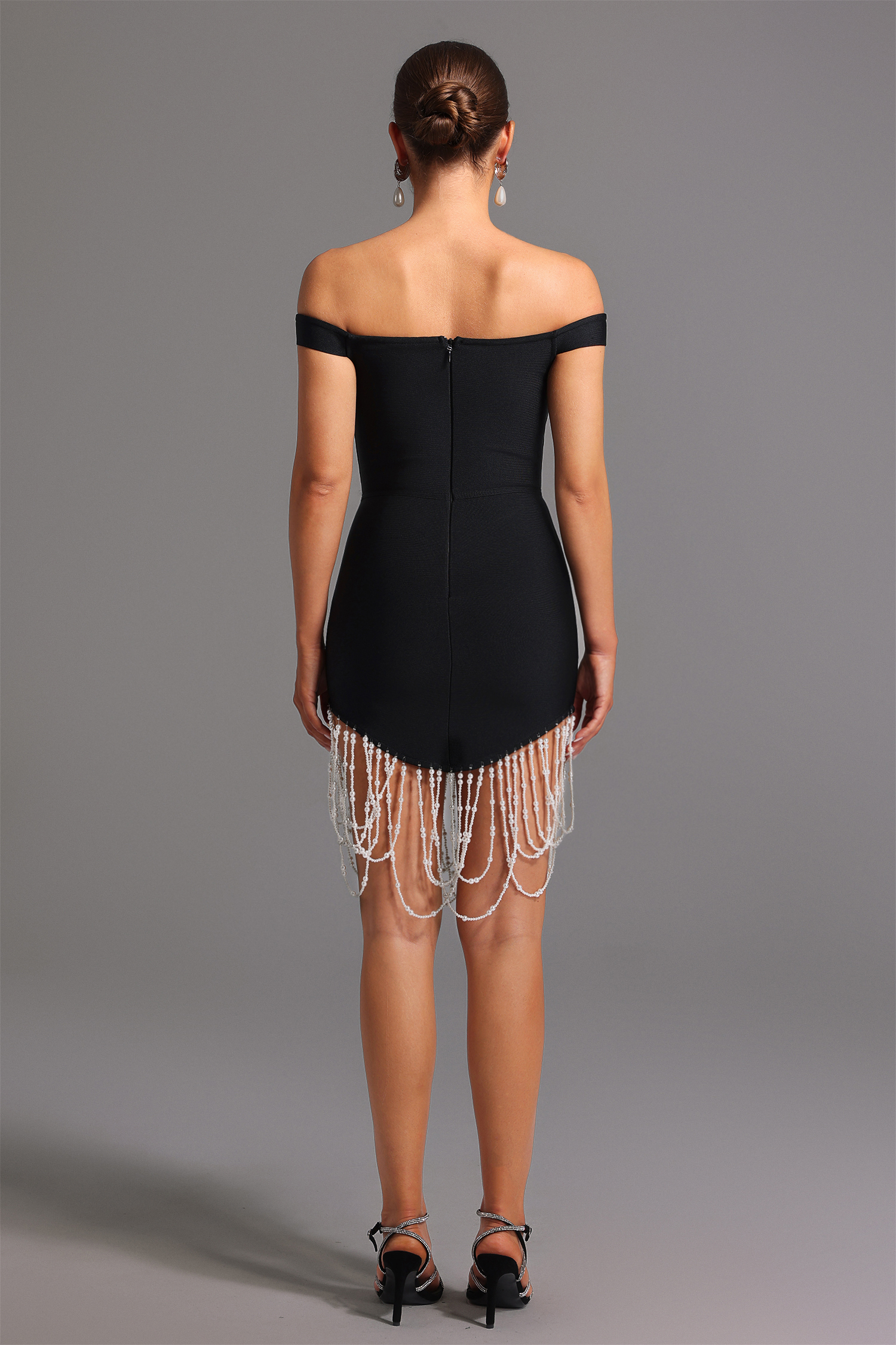 Oval Bandage Off-the-Shoulder Bandage Tassel Pearls Midi Dress