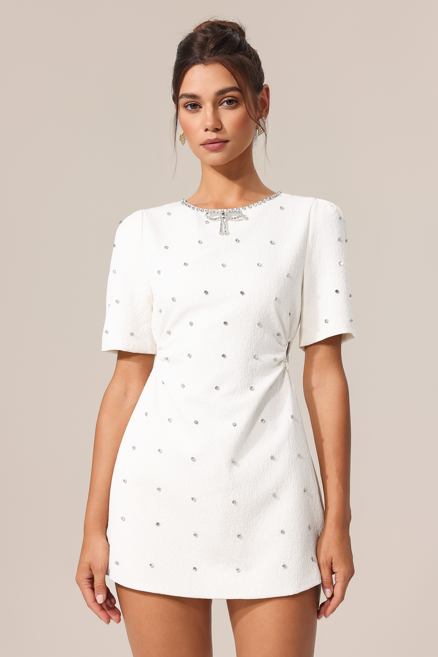 Isme Round Neck Short Sleeves Diamond Bowknot Hollow Out Mini Dress