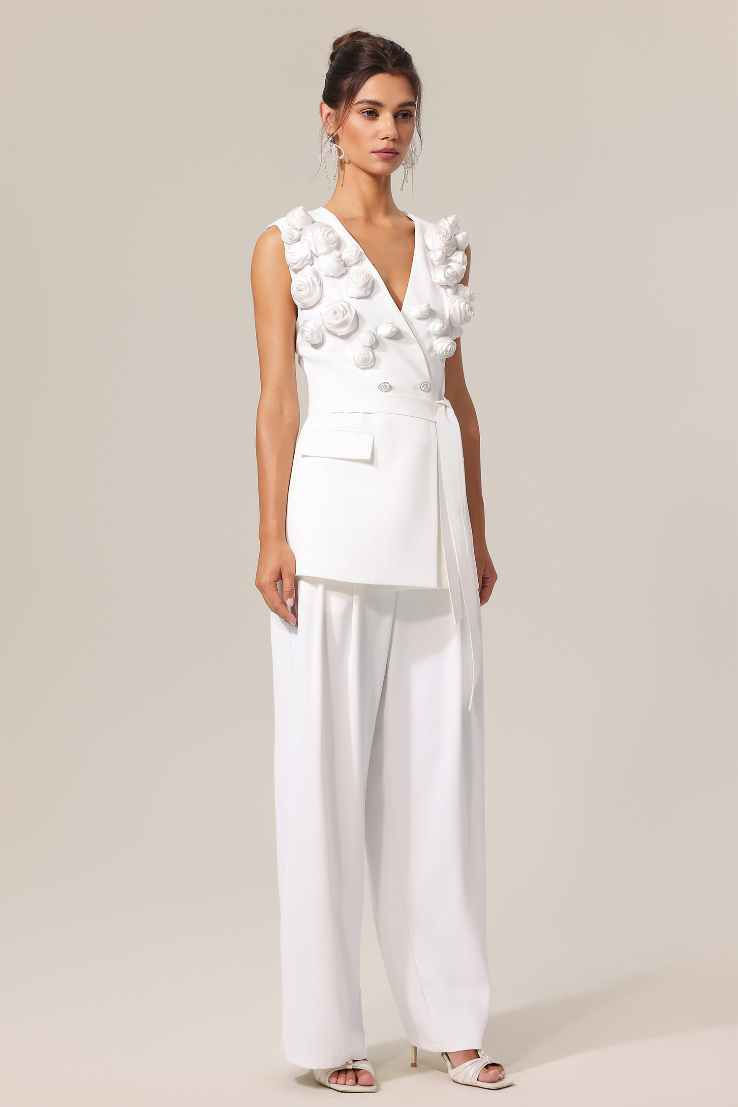 Delisy V-Neck Sleeveless Flowers Top And Shorts Two-Piece Set