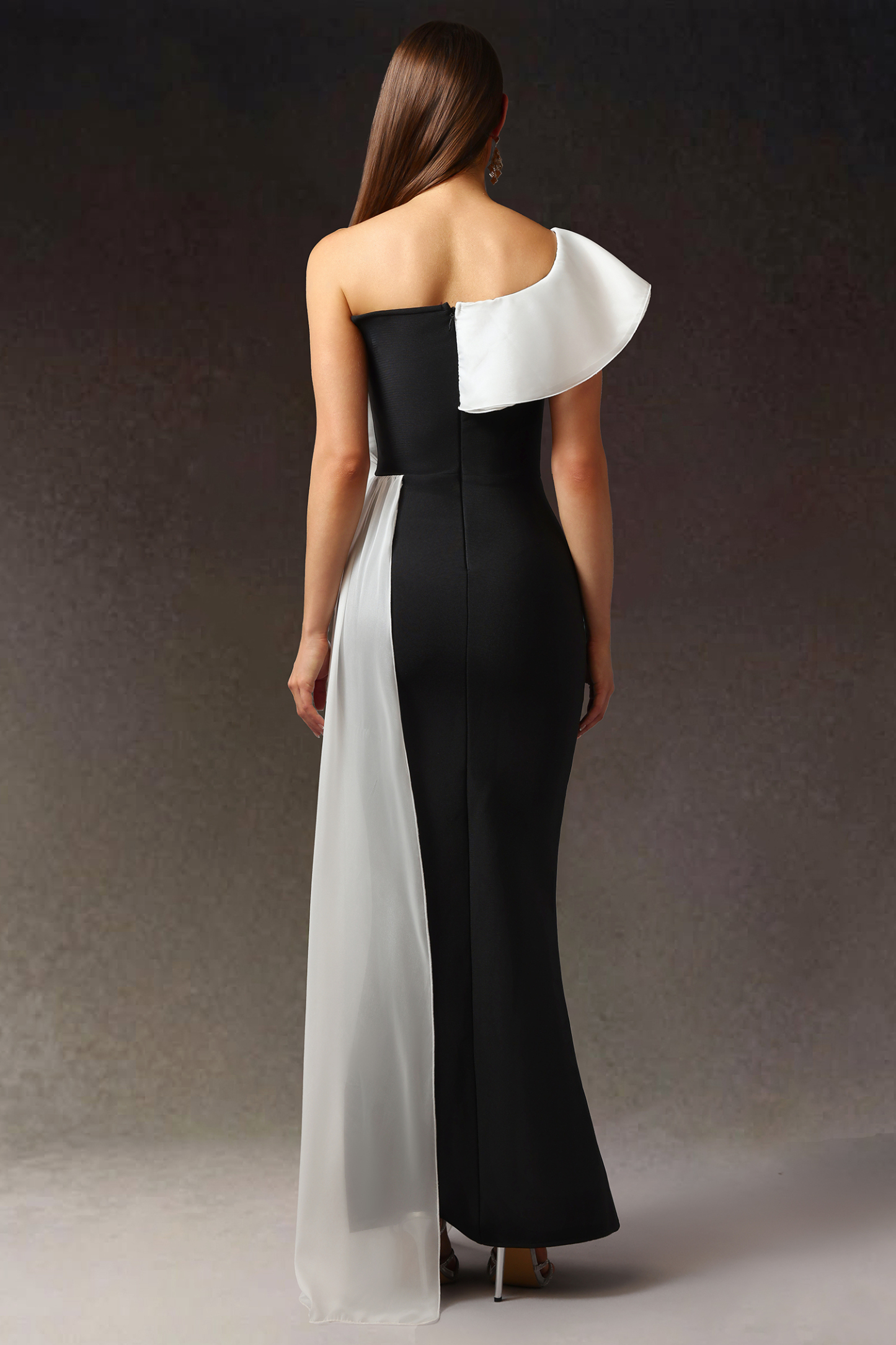 Fifer Sleeveless Off-The-Shoulder Flounce Bandage Maxi Dress