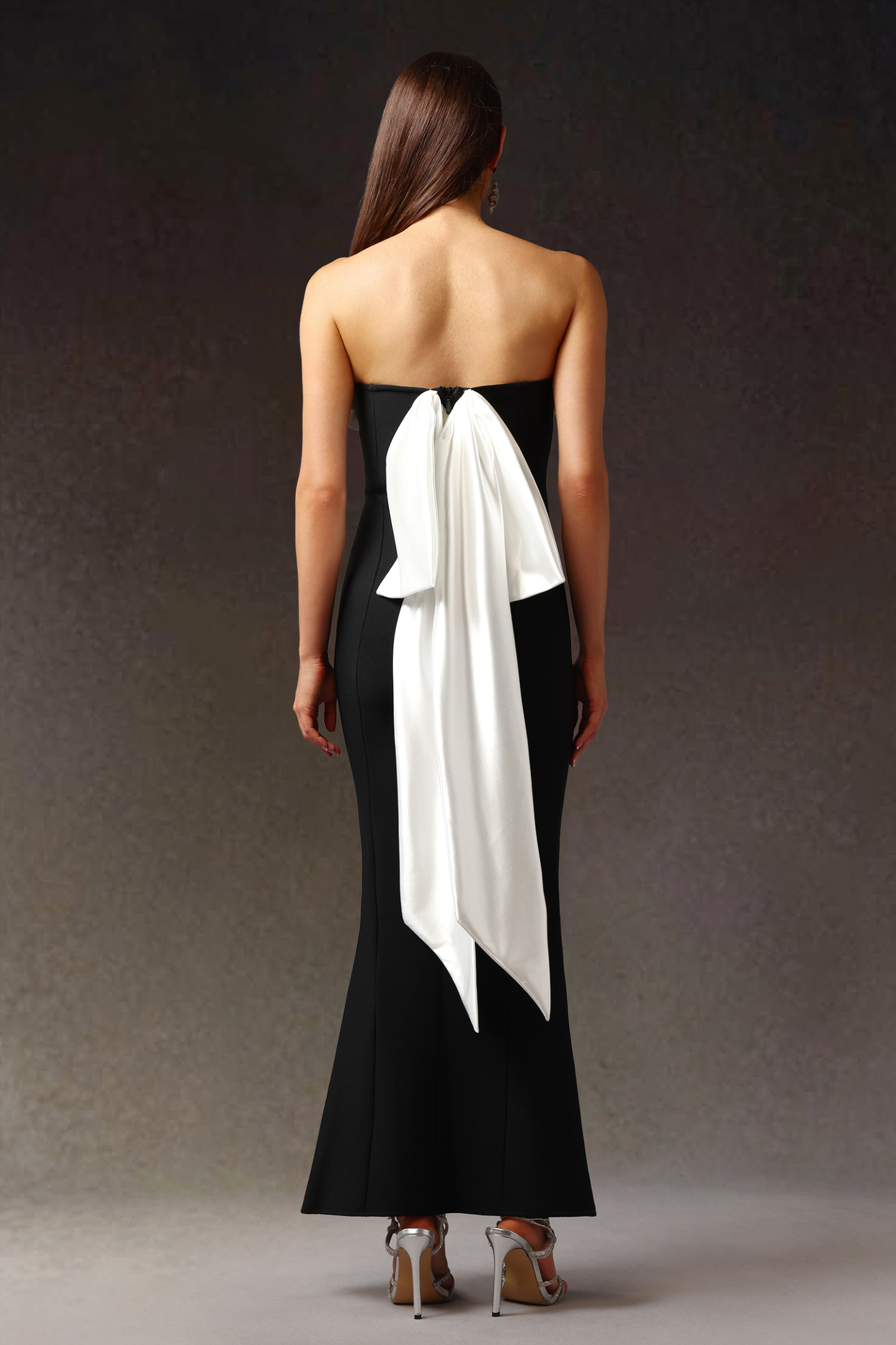 Tove Sleeveless Off-The-Shoulder Flowers Bandage Maxi Dress