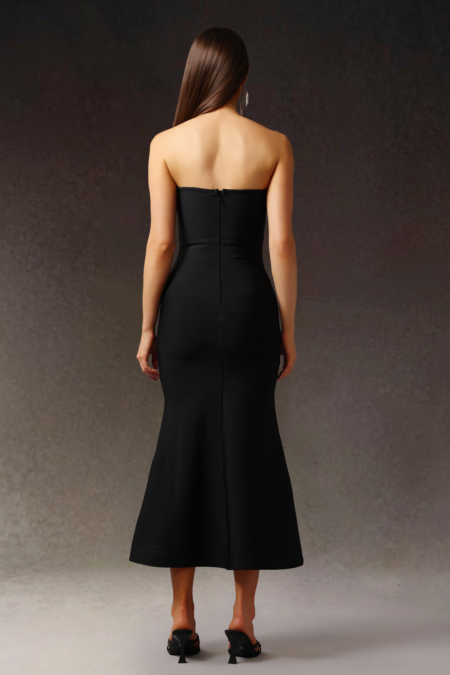 Niavia Sleeveless V-Neck Diamond Fish Tail Bandage Maxi Dress