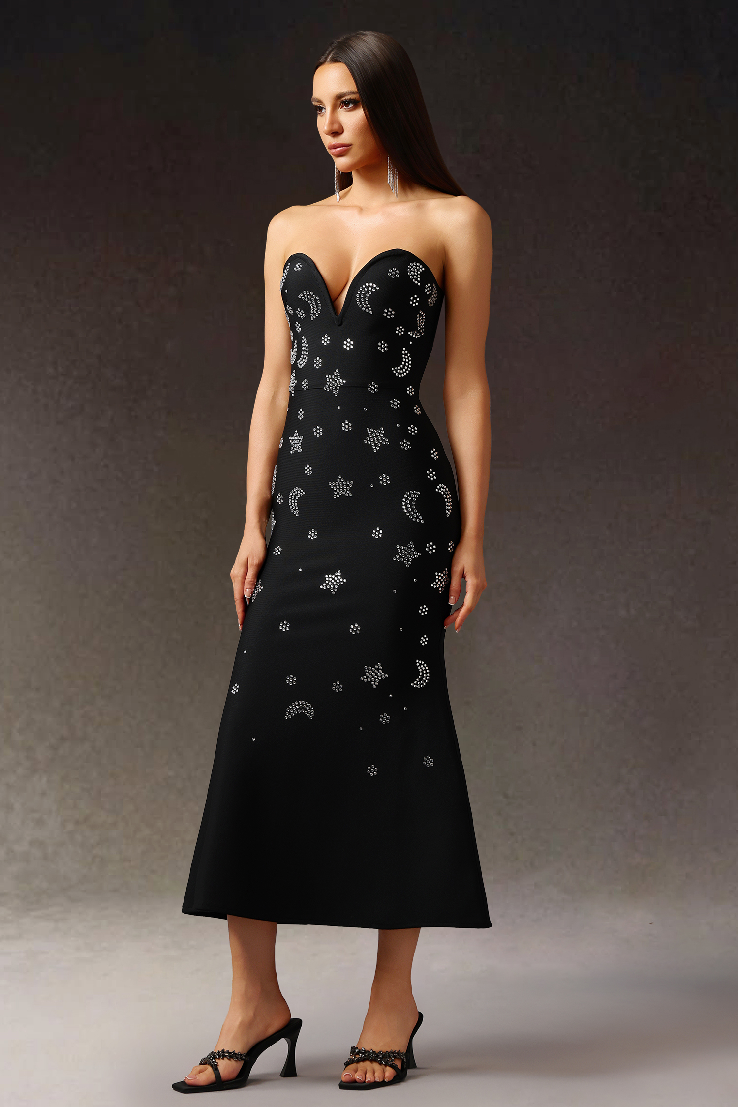 Niavia Sleeveless V-Neck Diamond Fish Tail Bandage Maxi Dress