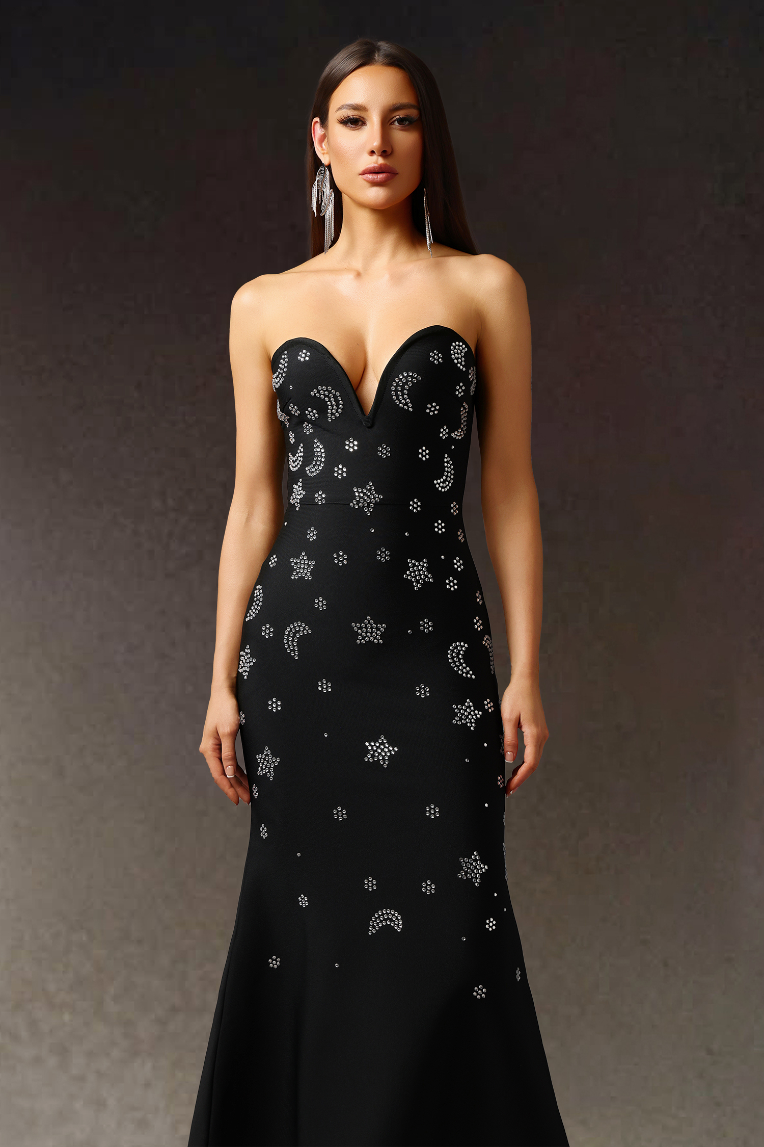Niavia Sleeveless V-Neck Diamond Fish Tail Bandage Maxi Dress