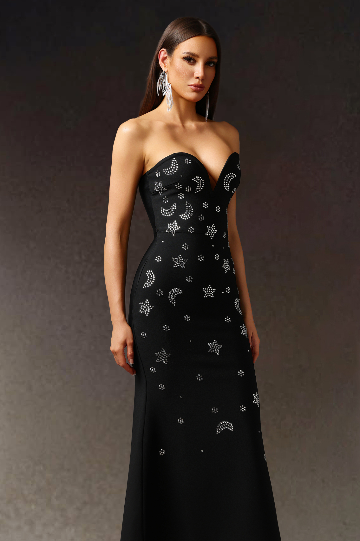 Niavia Sleeveless V-Neck Diamond Fish Tail Bandage Maxi Dress