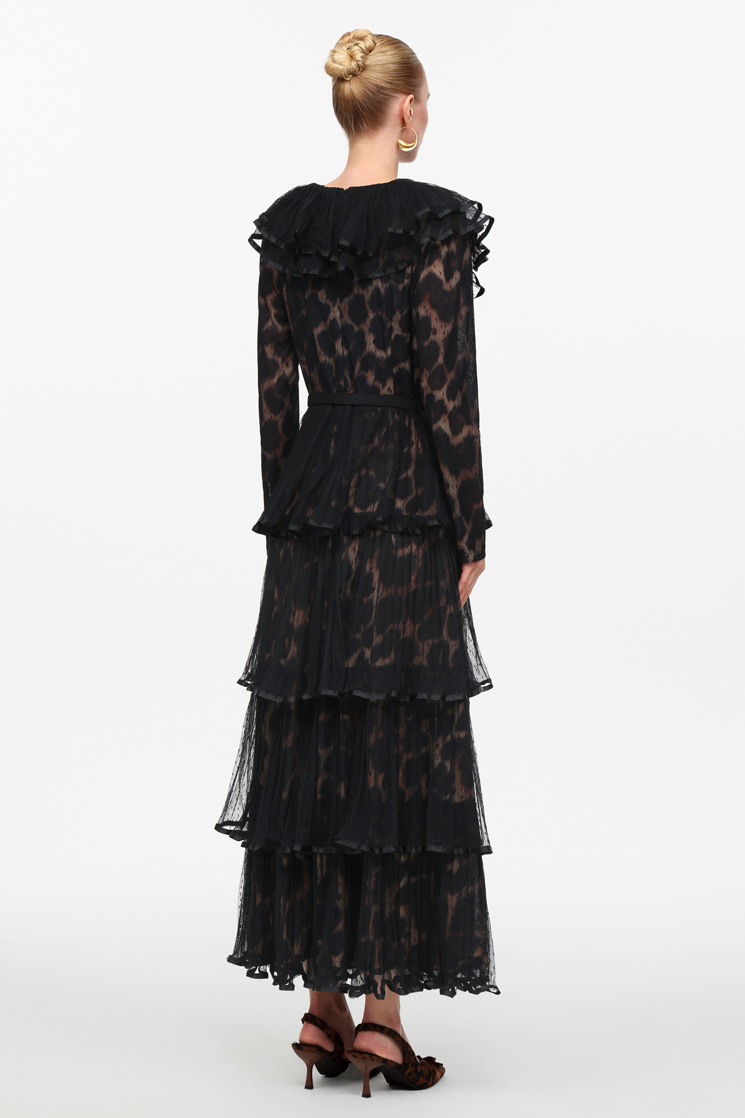 Ikira V-Neck Long Sleeves Layered Folds Black Maxi Dress