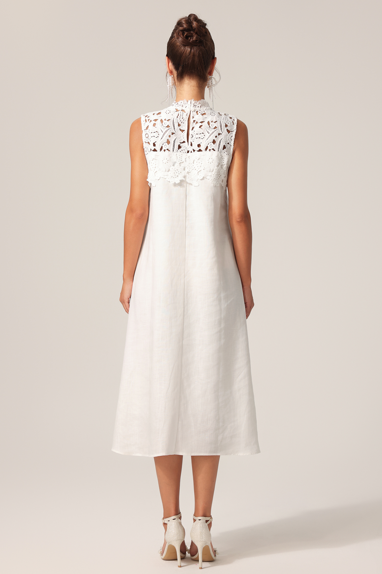 Valerie Round Neck Sleeveless Flowers Lace Midi Dress