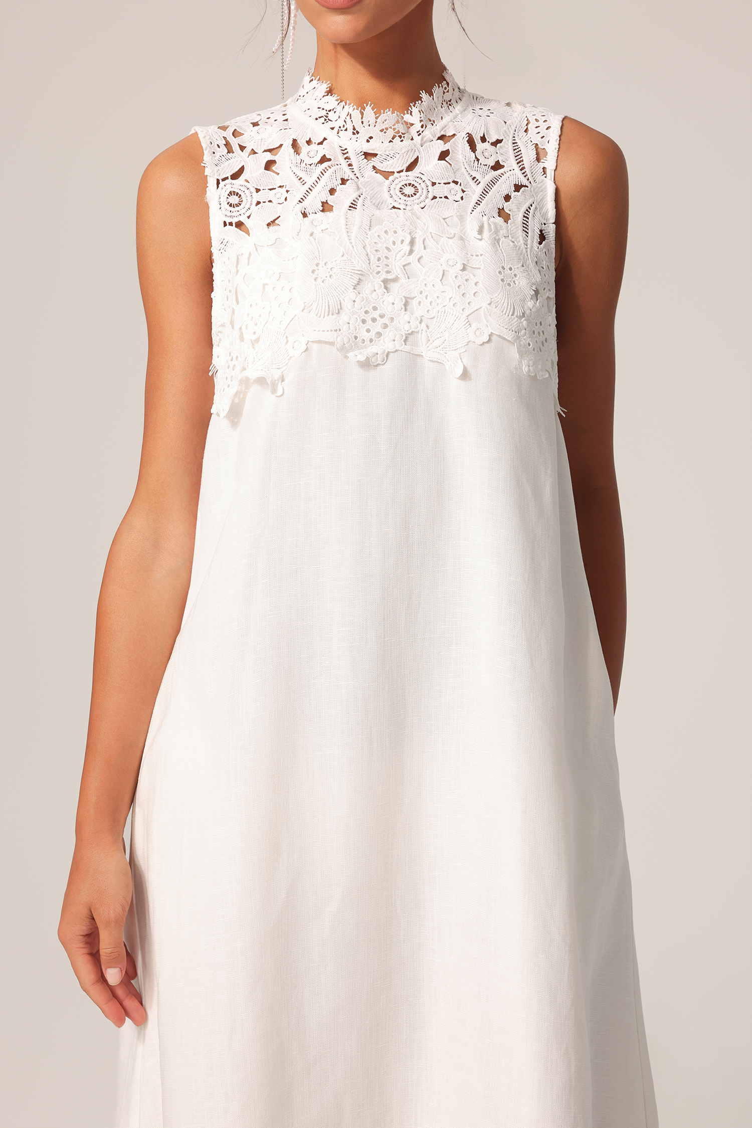 Valerie Round Neck Sleeveless Flowers Lace Midi Dress
