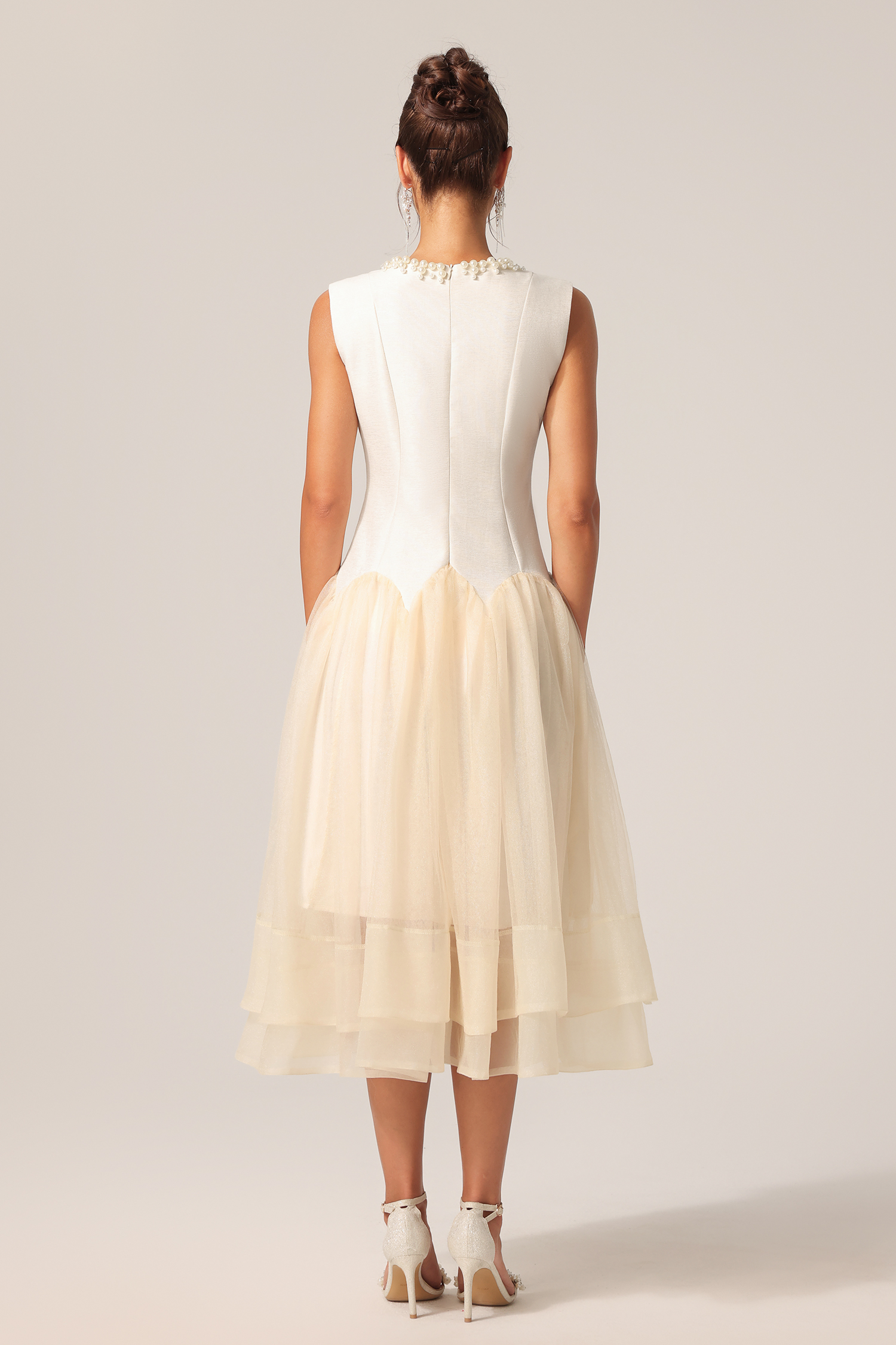 Salo Round Neck Sleeveless Pearl Maxi Dress