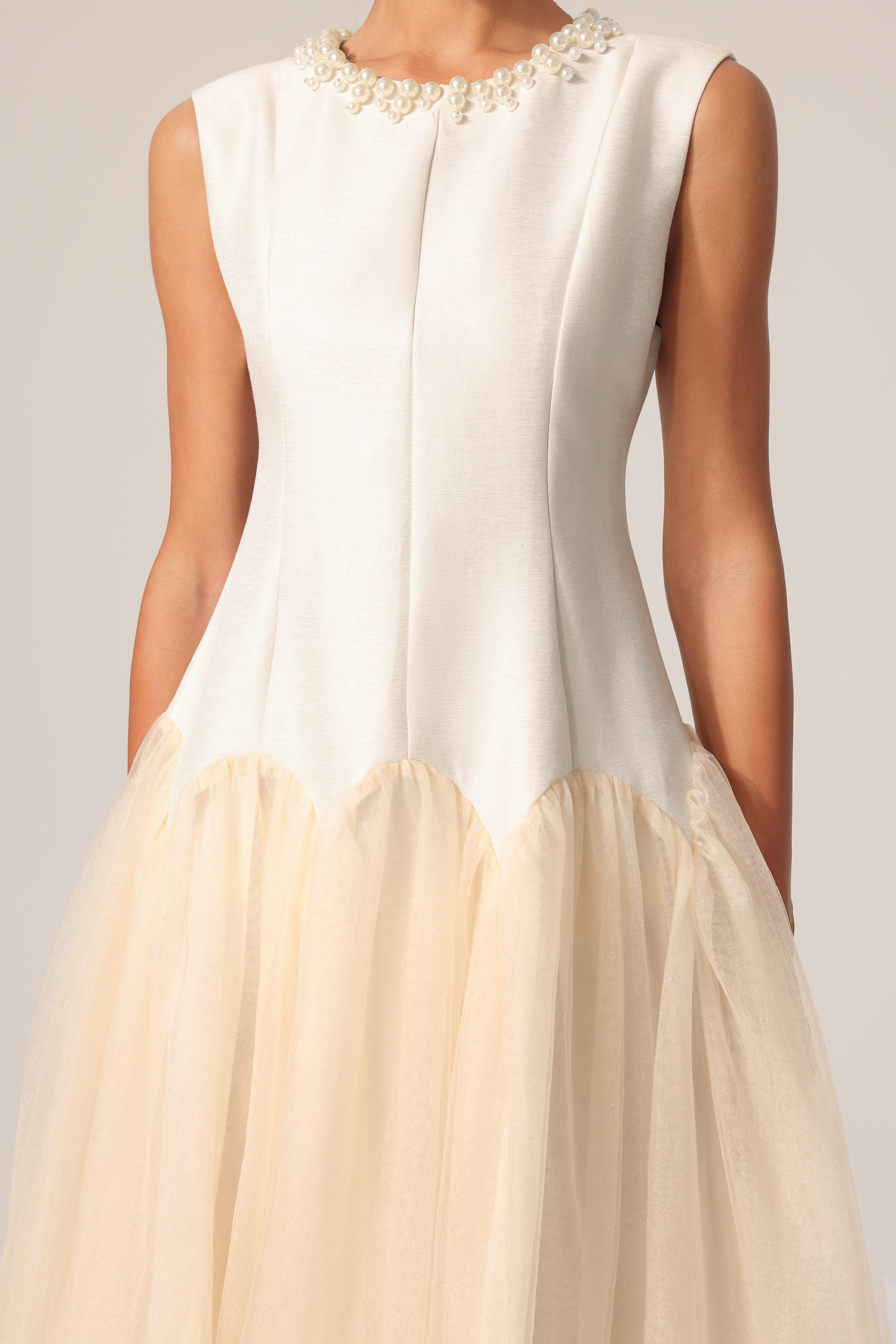 Salo Round Neck Sleeveless Pearl Maxi Dress