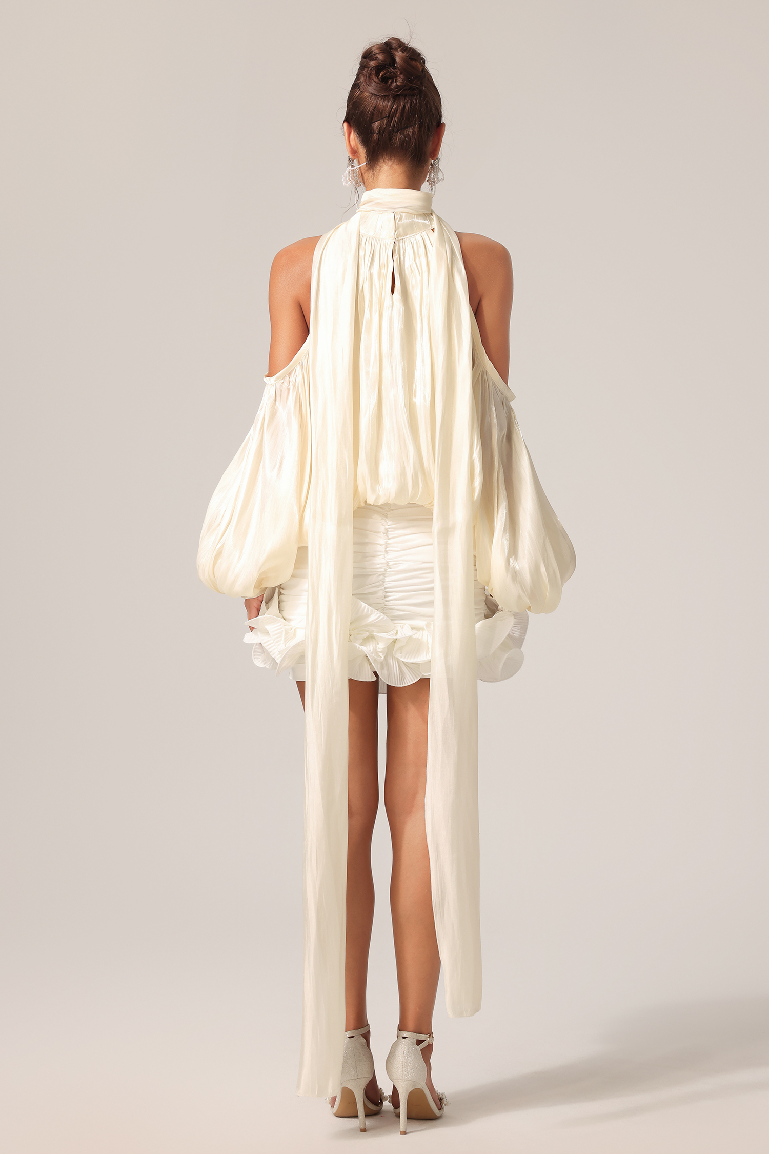 Giselle Off-The-Shoulder Long Sleeves Streamer Top