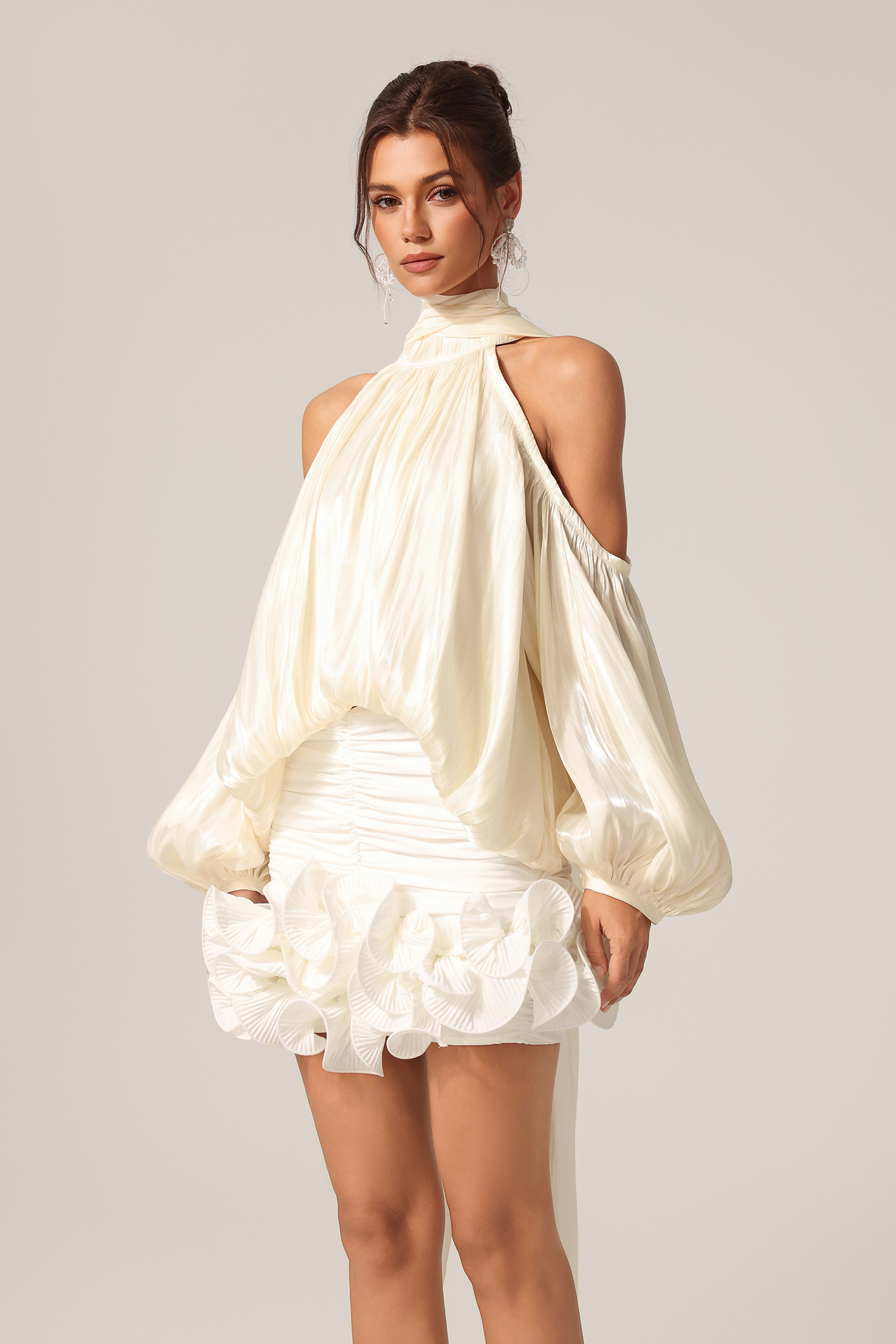 Giselle Off-The-Shoulder Long Sleeves Streamer Top
