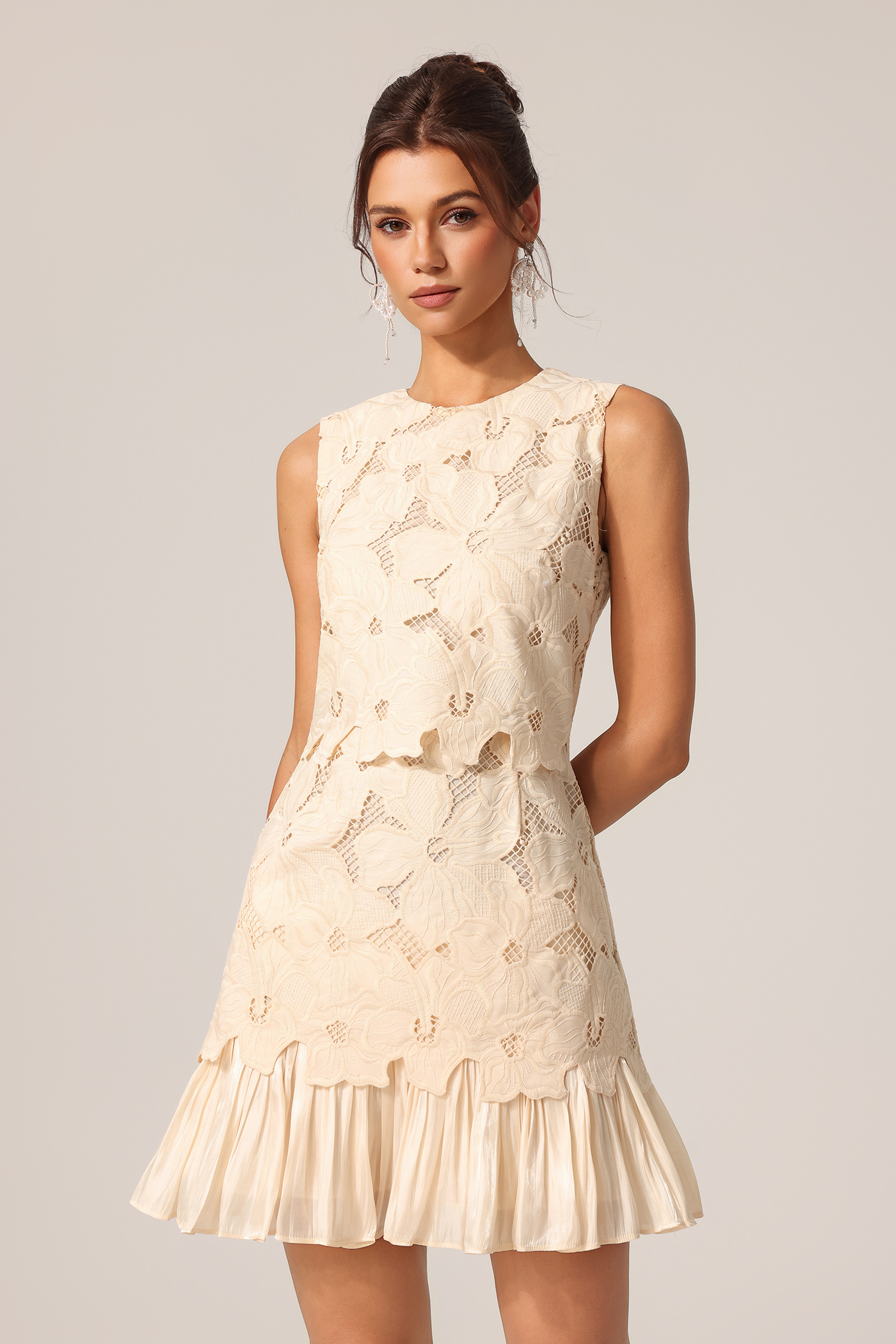 Tanisha Round Neck Sleeveless Flowers Lace Mini Dress