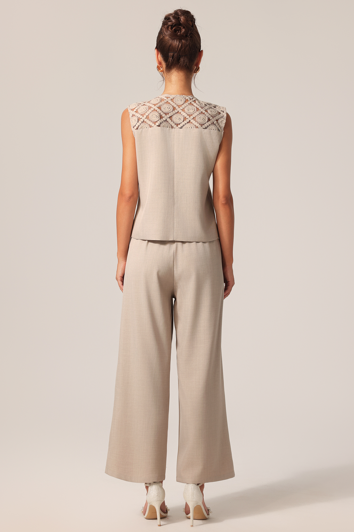 Vilane Round Neck Sleeveless Flowers Lace Top And Pants Two-Piece Set