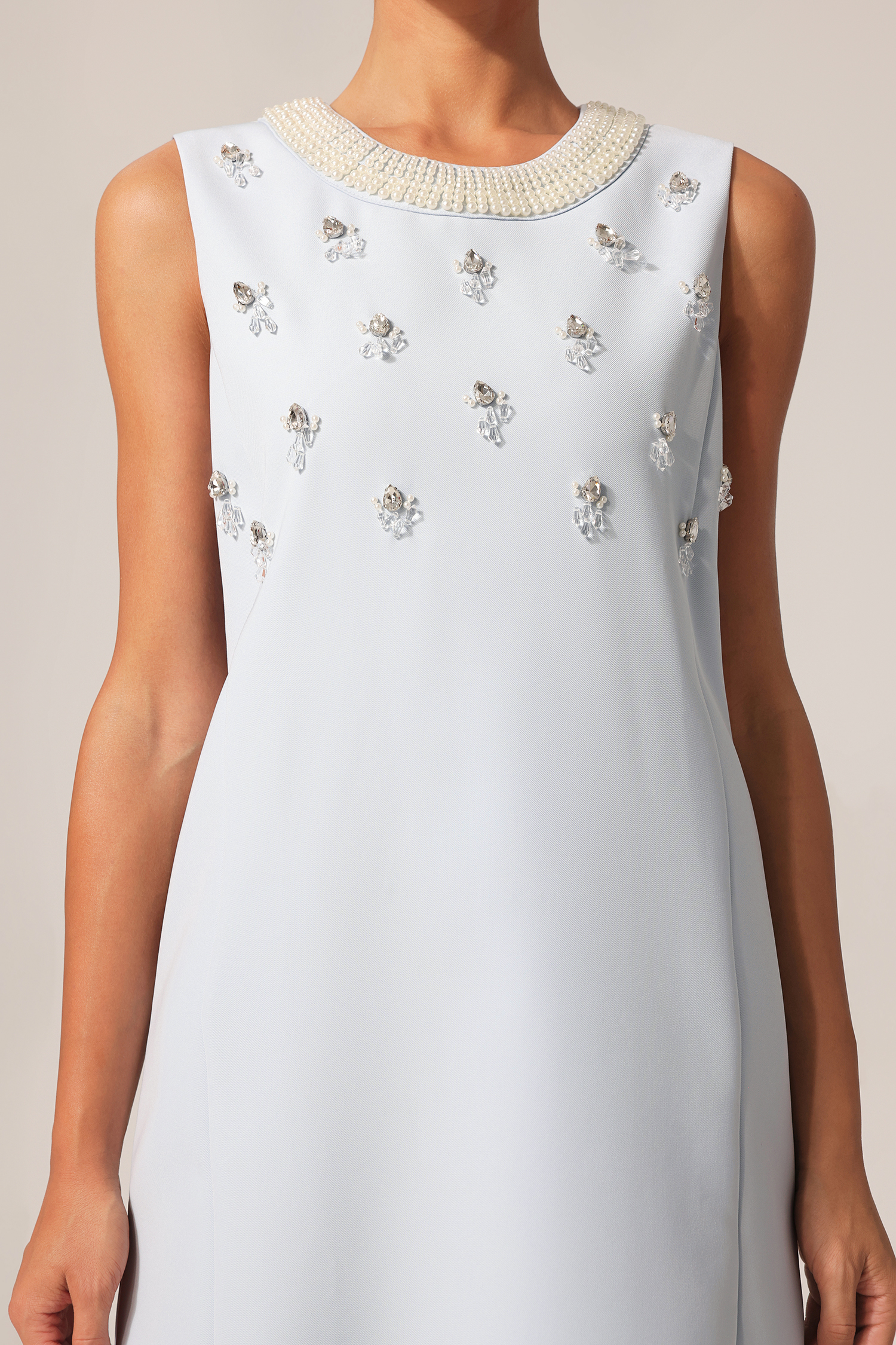 Xerca Round Neck Sleeveless Pearl Diamond Mini Dress