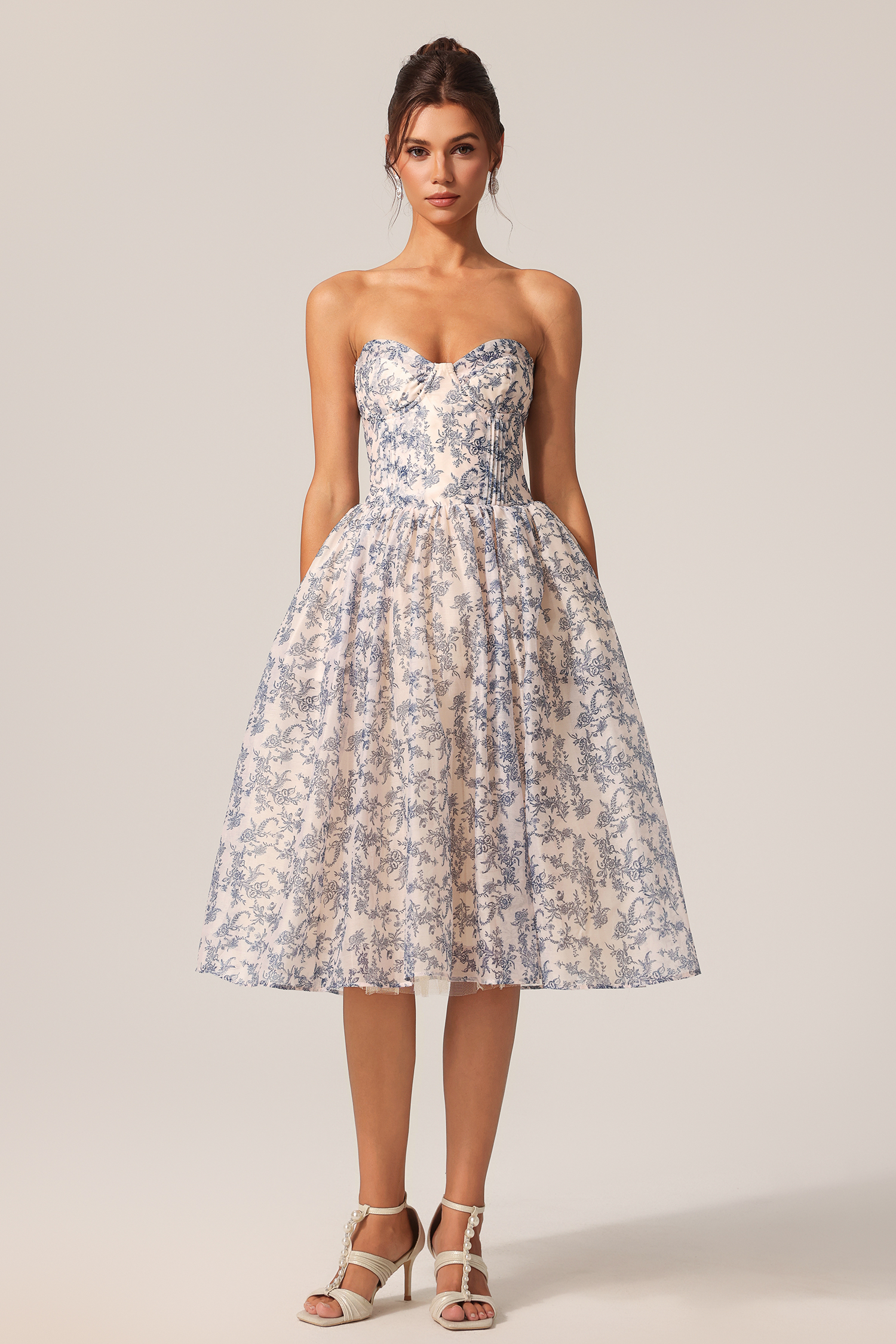 Trinaco Sleeveless Floral Printed Midi Dress