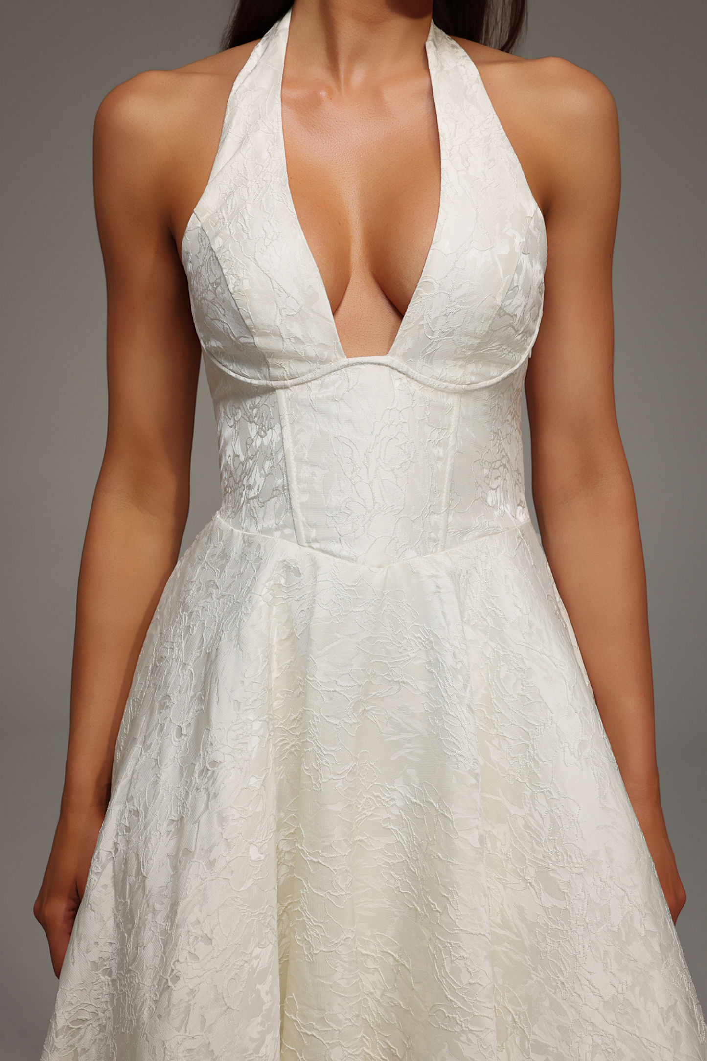 Rinaka Sleeveless Halter Jacquard W eaving Midi Dress