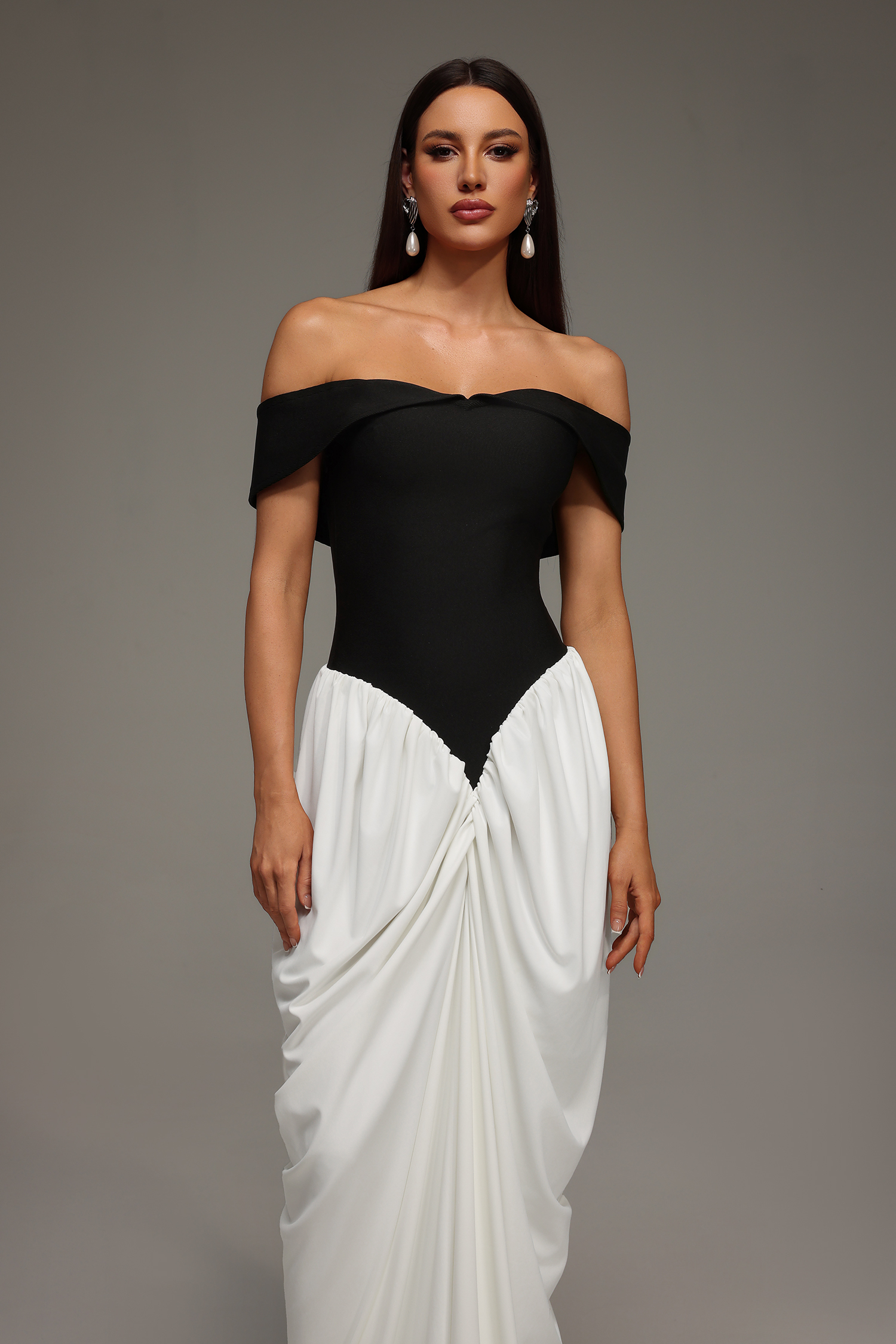 Leha Sleeveless Off The Shoulder Wrinkles Bandage Maxi Dress