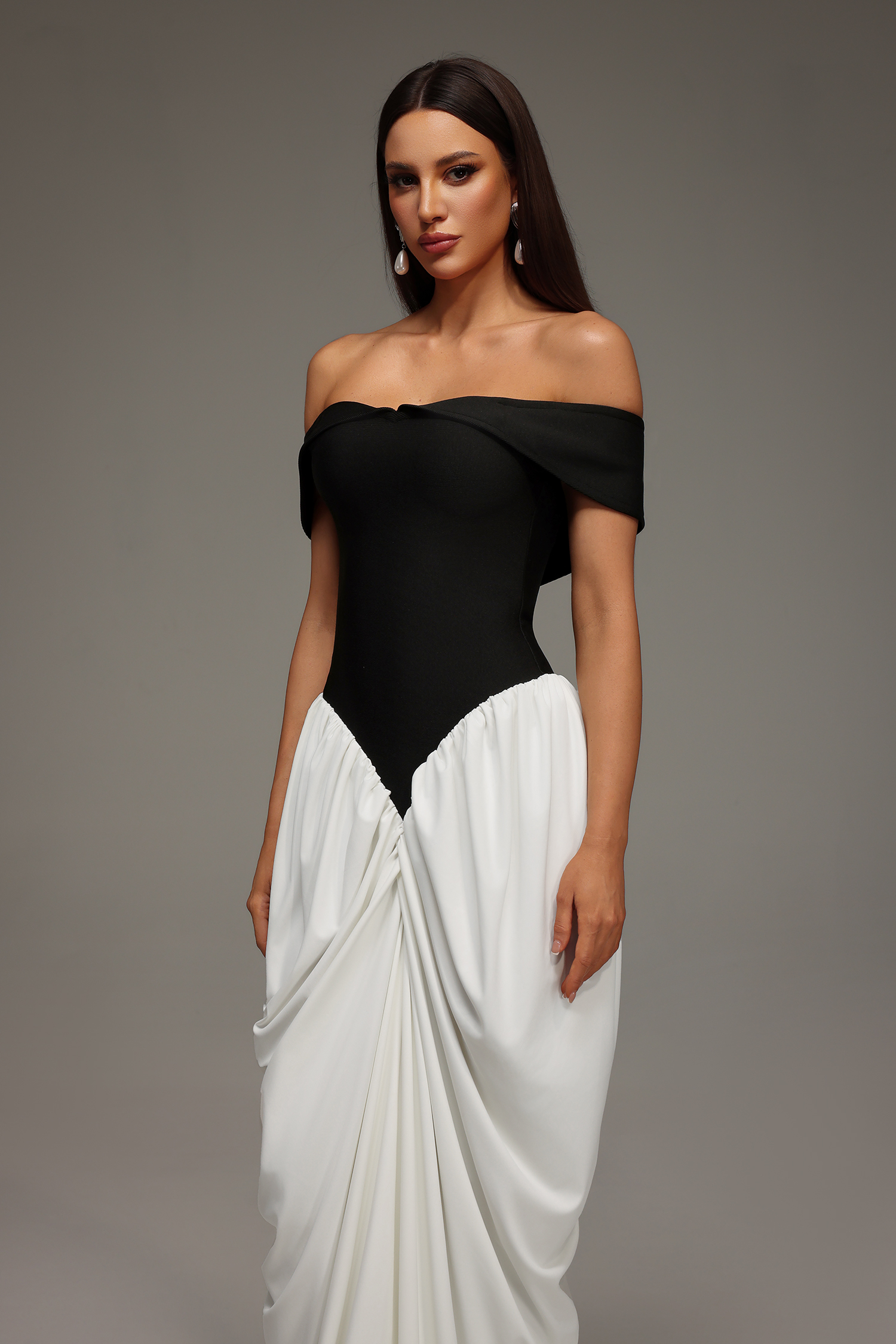 Leha Sleeveless Off The Shoulder Wrinkles Bandage Maxi Dress