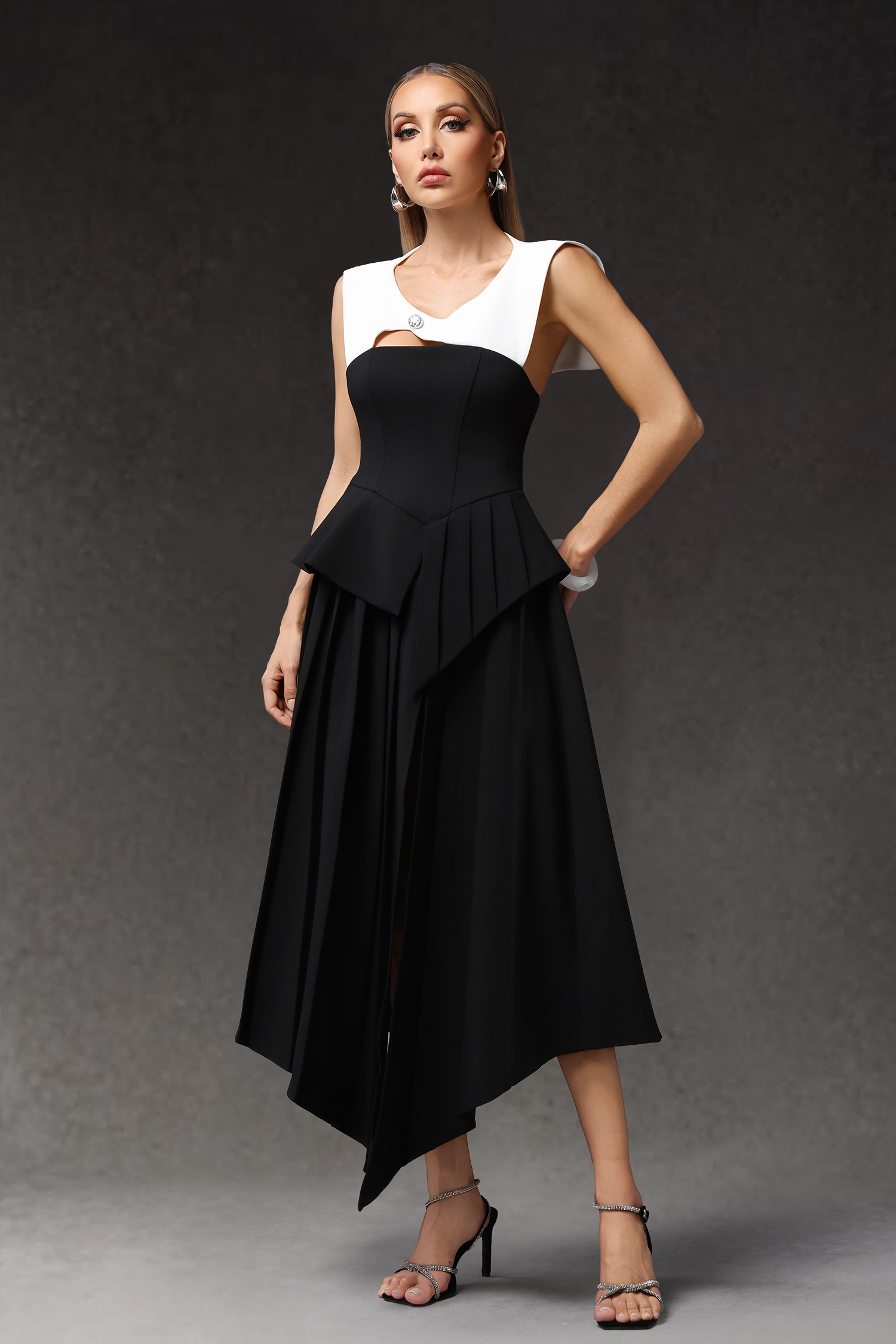 Veronic Sleeveless Irregular Hollow Out Maxi Dress