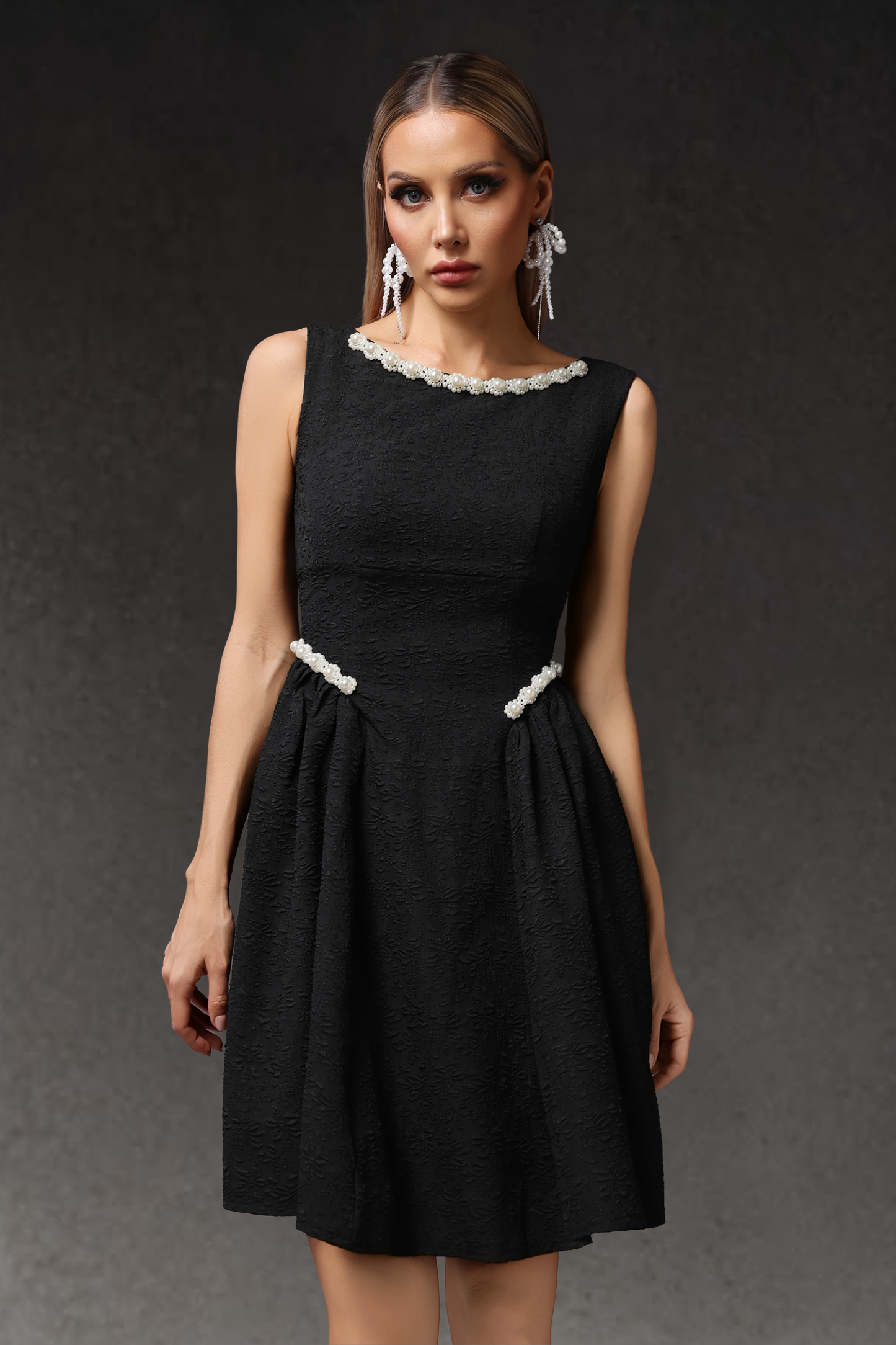 Flor Sleeveless Flowers Pearl Midi Dress