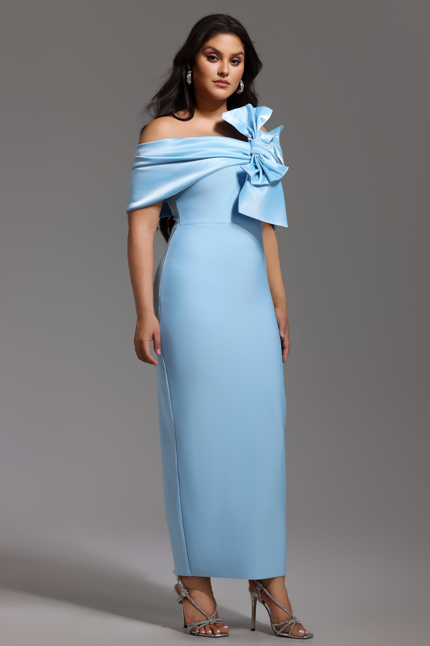 Uara Off-The-Shoulder Bow Bandage Maxi Dress