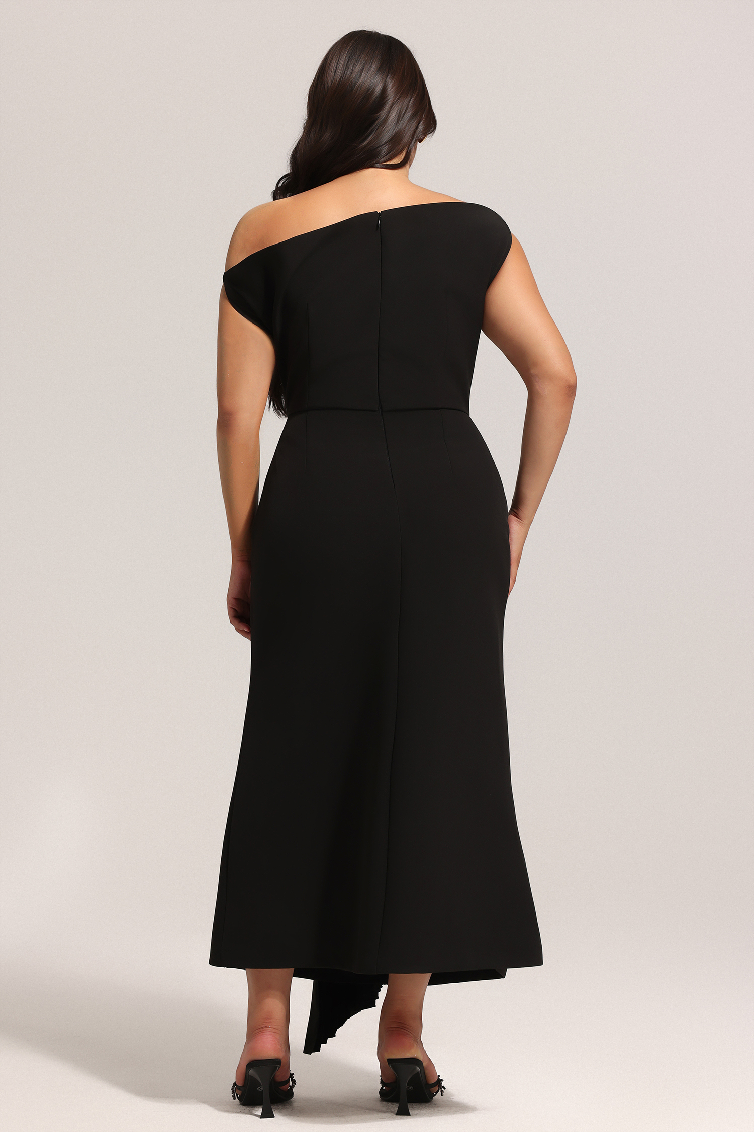 Juny Oblique Shoulder Sleeveless Folds Midi Dress