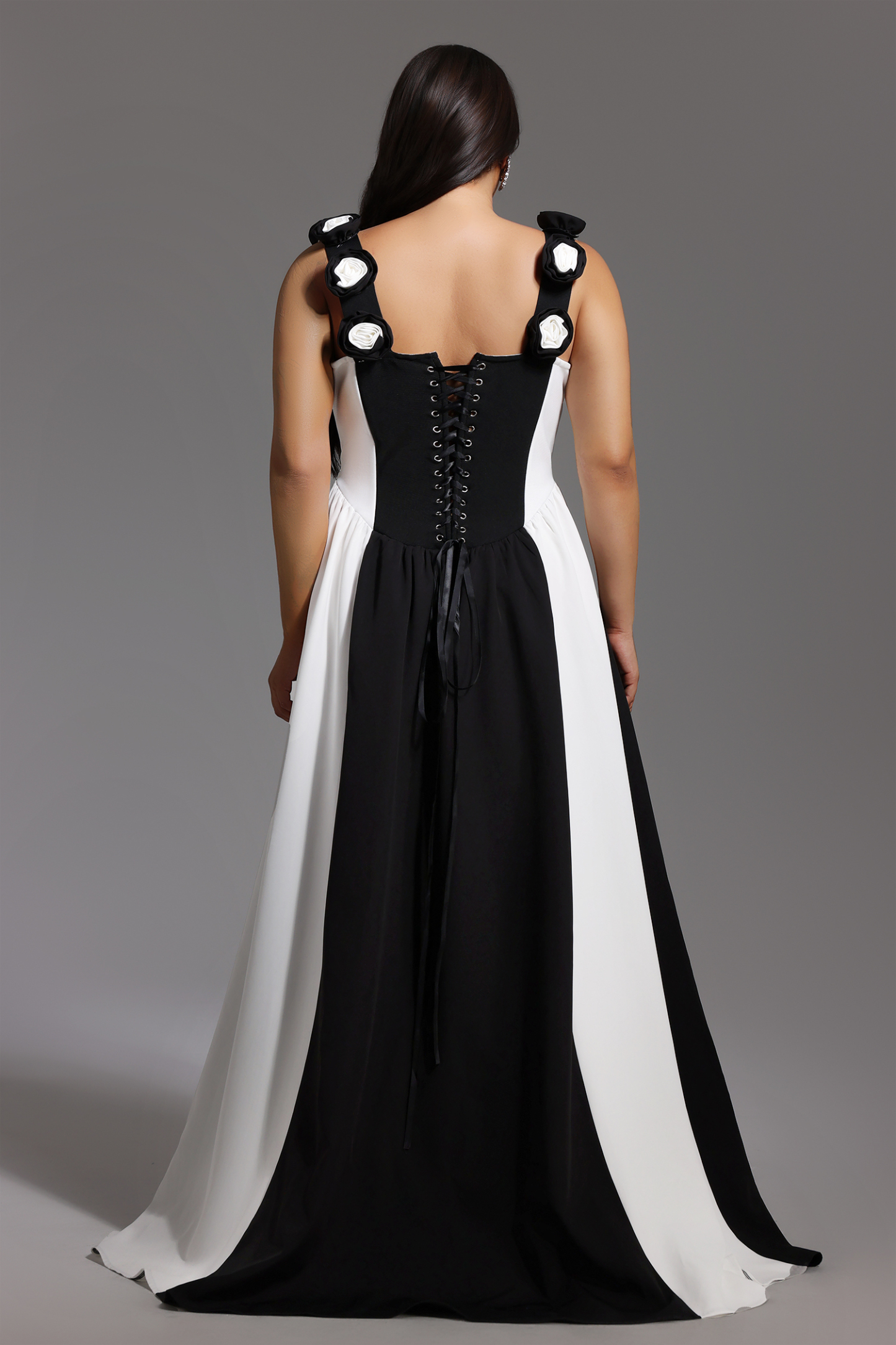 Omega Sleeveless V-Neck Flowers Bandage Maxi Dress