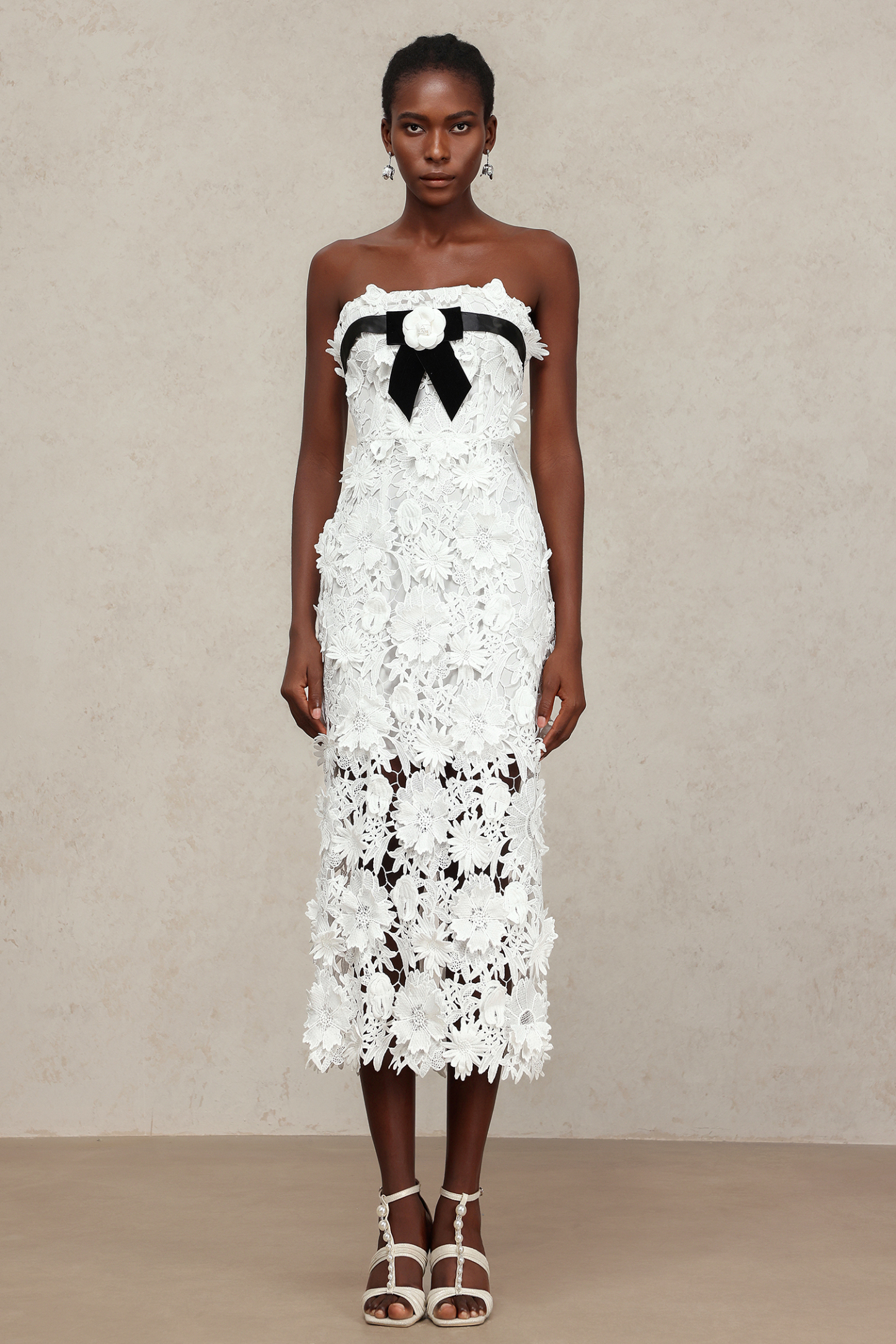 Ezra Sleeveless Lace Flowers Maxi Dress