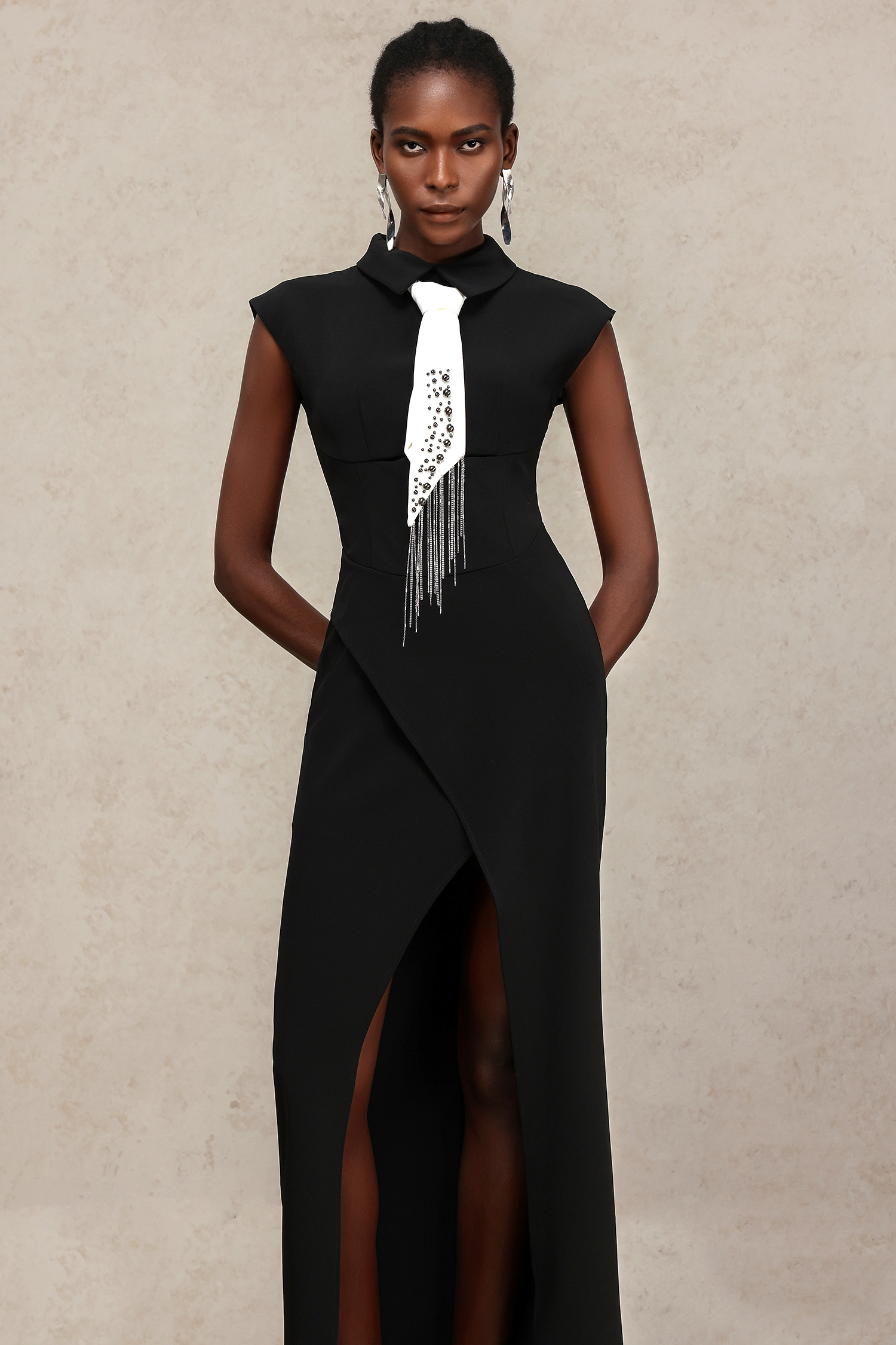 Saloiy Tie Sleeveless Slit Midi Dress