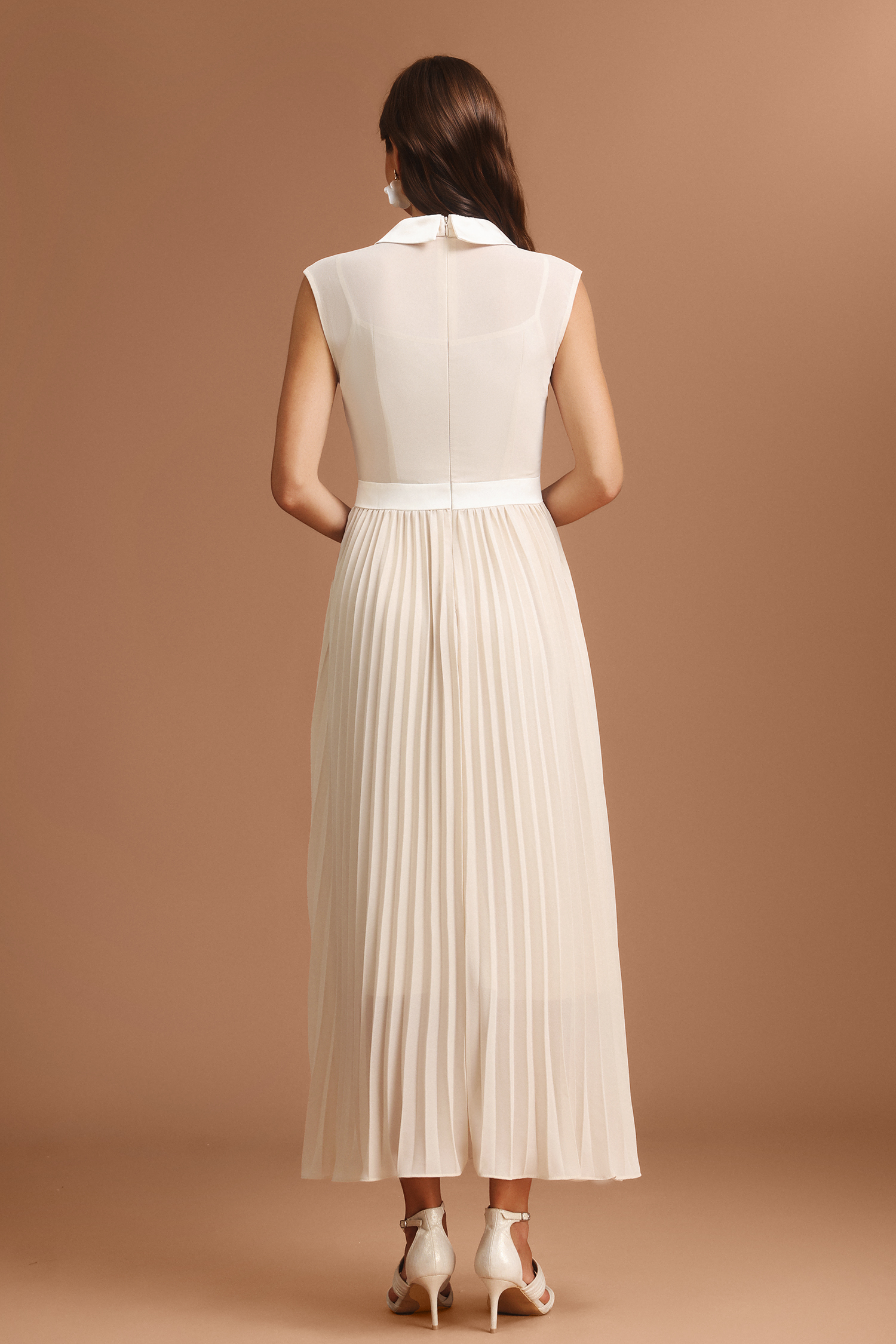 Gilda Round Neck Sleeveless Folds Maxi Dress