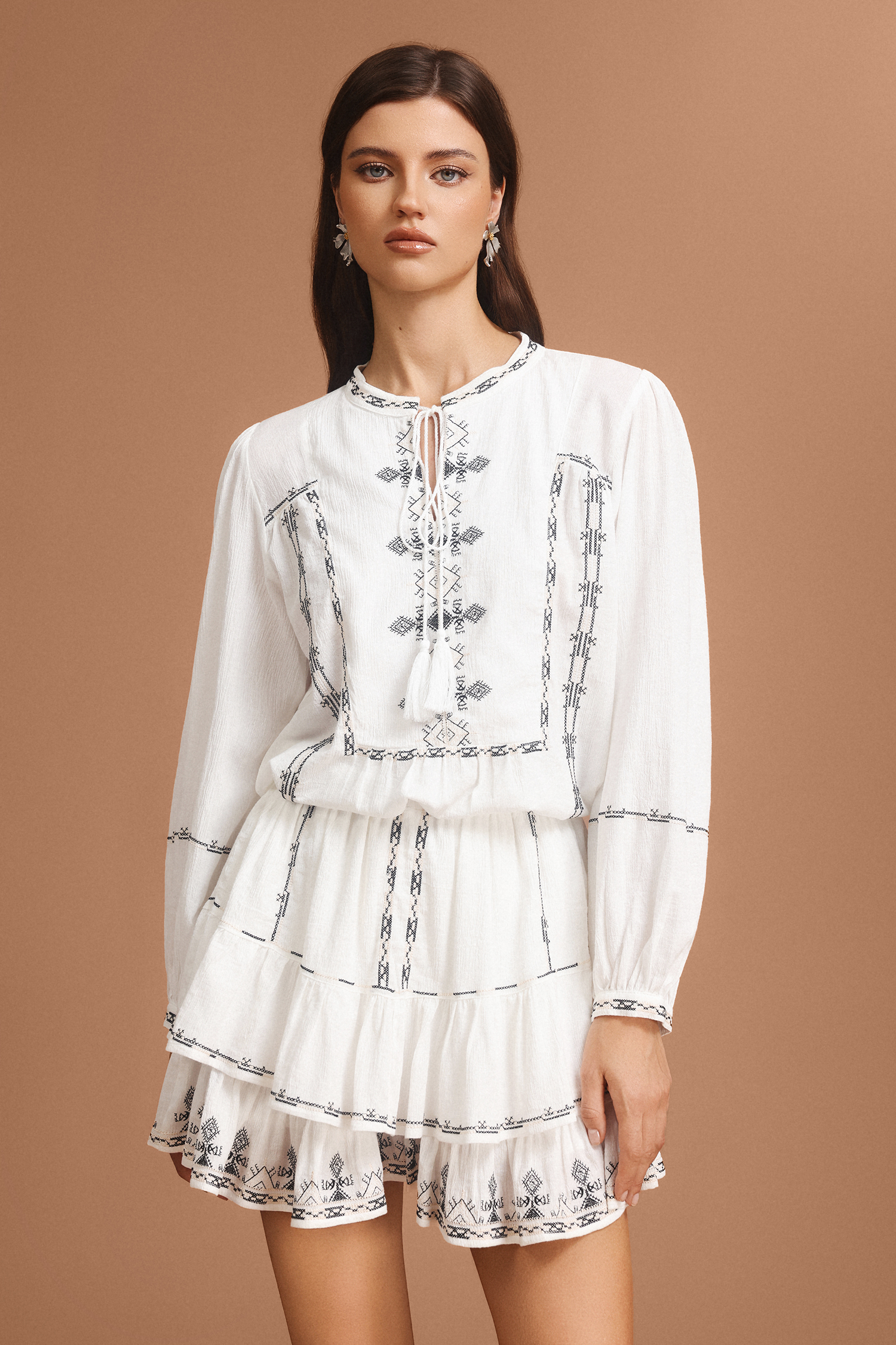 Telka Long Sleeves Folds Embroidery Top And Shorts Two-Piece Set