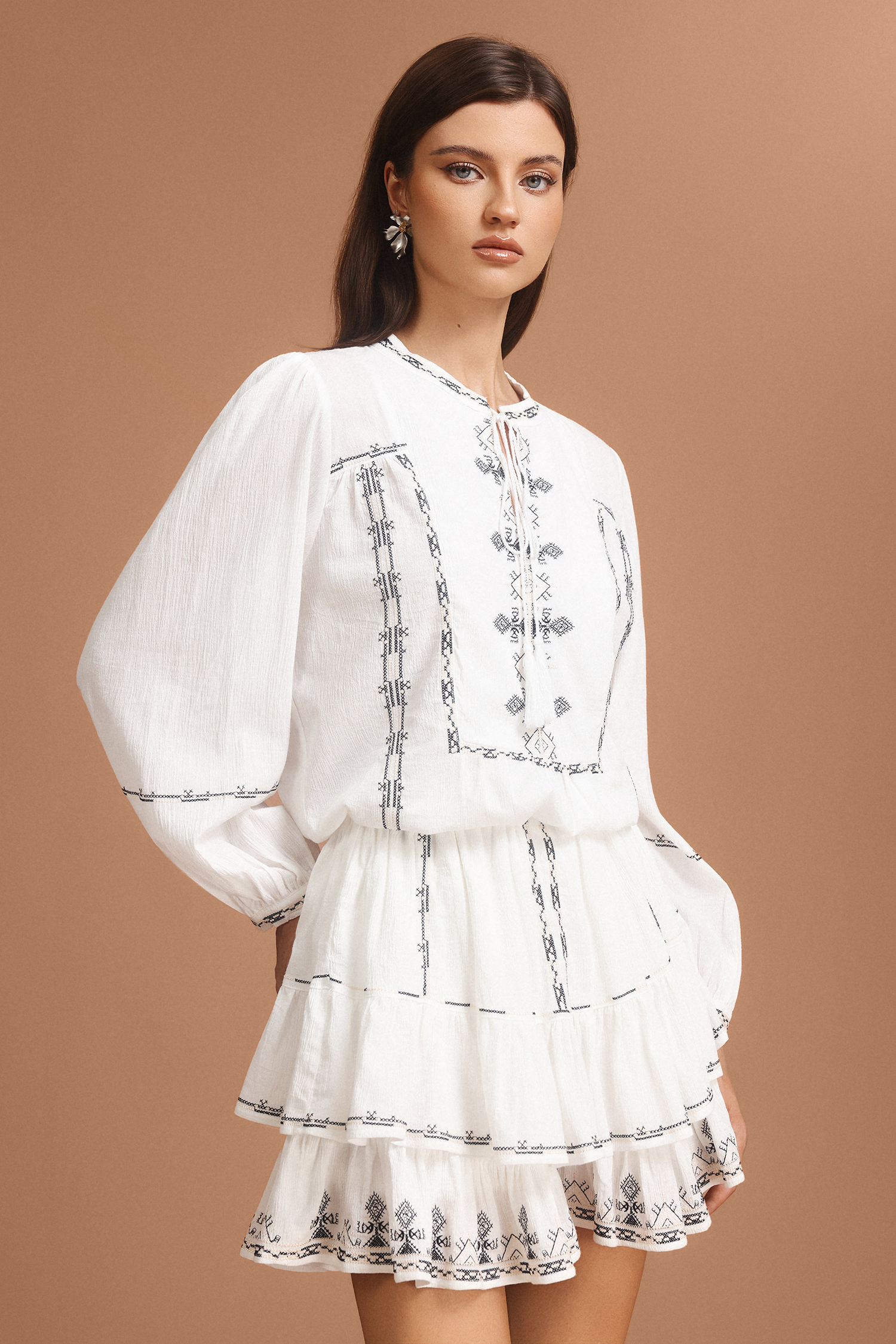 Telka Long Sleeves Folds Embroidery Top And Shorts Two-Piece Set