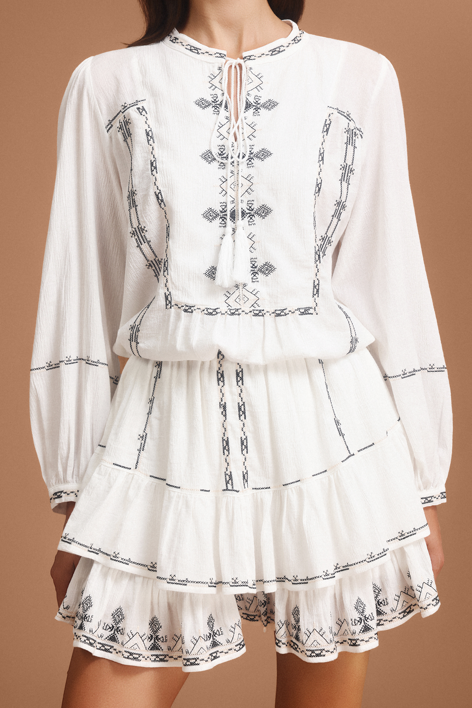 Telka Long Sleeves Folds Embroidery Top And Shorts Two-Piece Set
