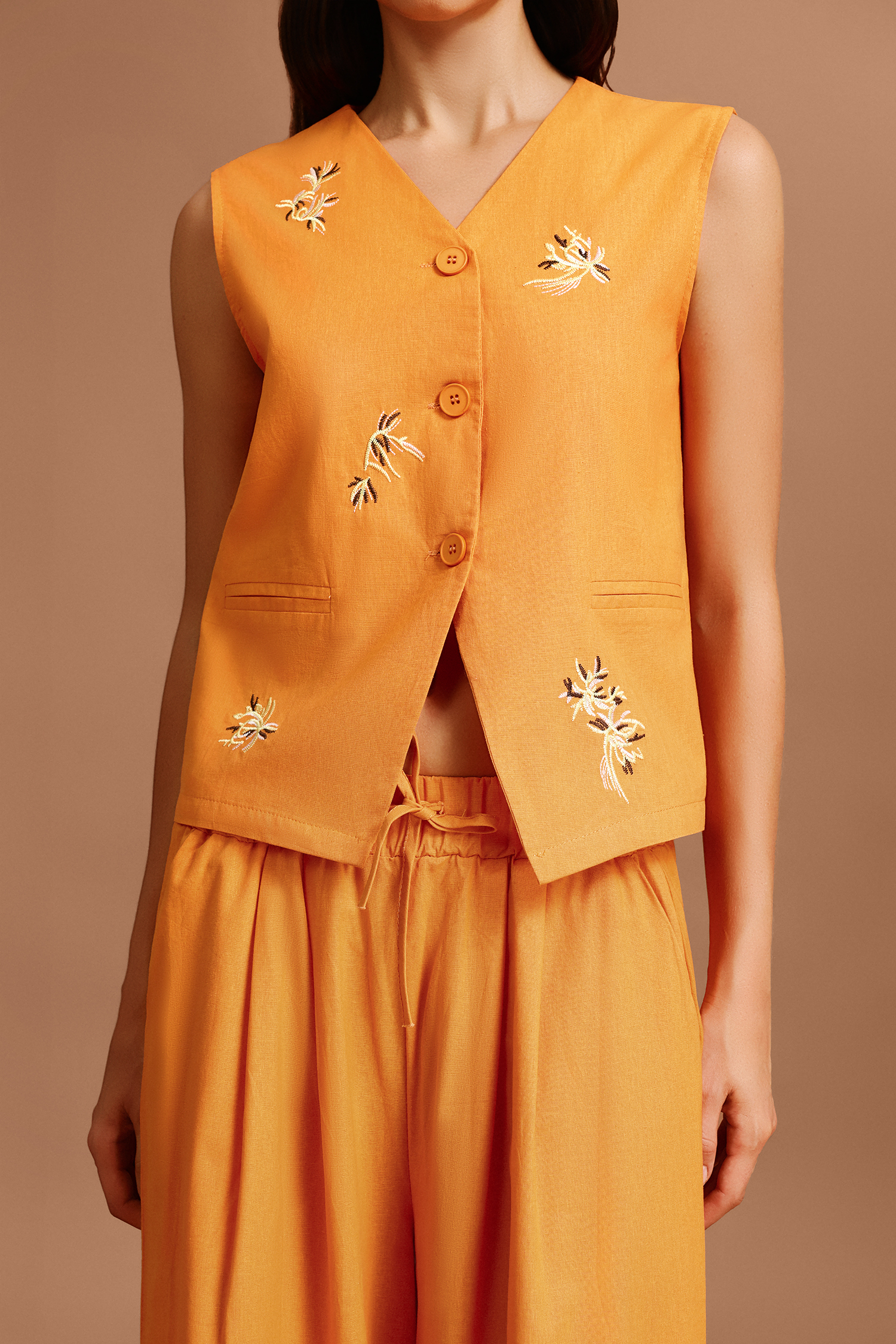 Yvette Sleeveless Embroidery Flowers Top And Pants Two-Piece Set