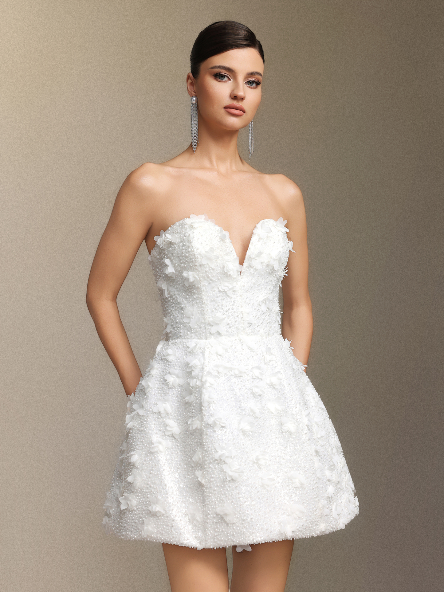 Yamaly Beaded V-neck strapless mini skirt