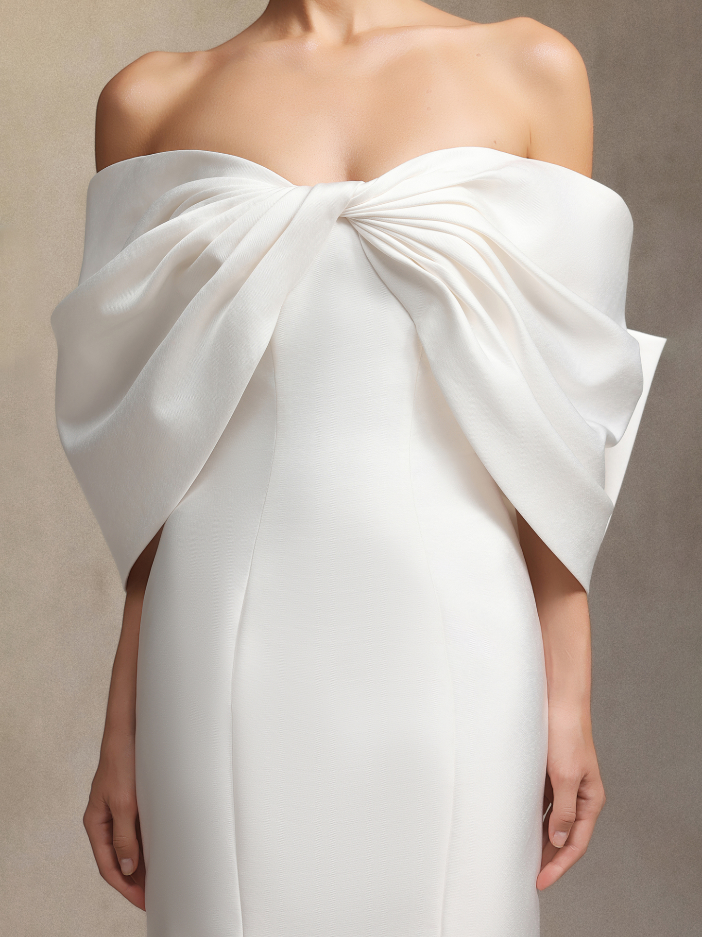 Euen Slimming bow fishtail maxi wedding dress