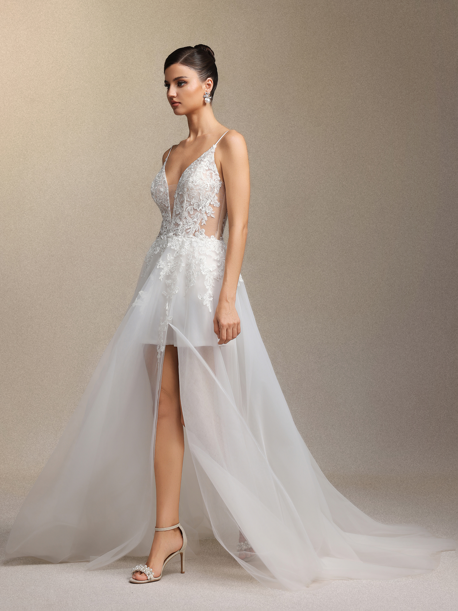 Xaler Halter straps V-neck slit lace mesh maxi wedding dress