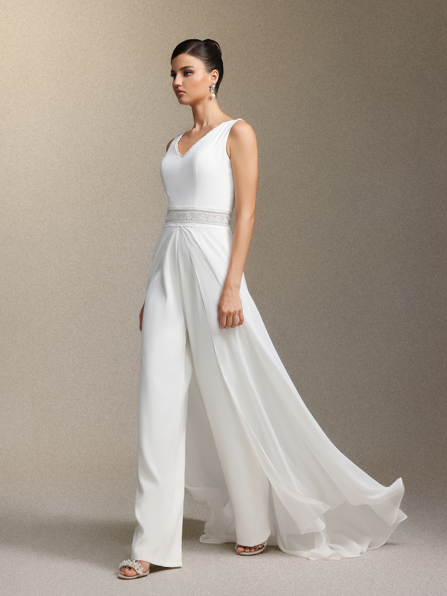 Trinvilla Deep V-neck sleeveless high-waisted maxi jumpsuit
