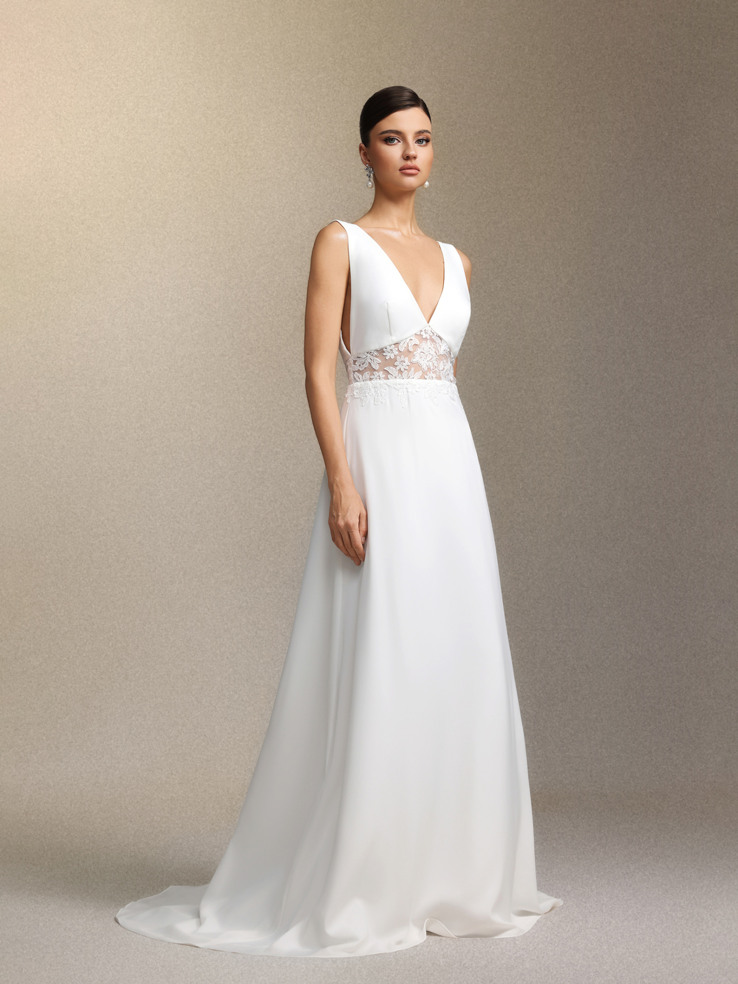 Dazie Deep V-neck sleeveless lace mesh maxi wedding dress