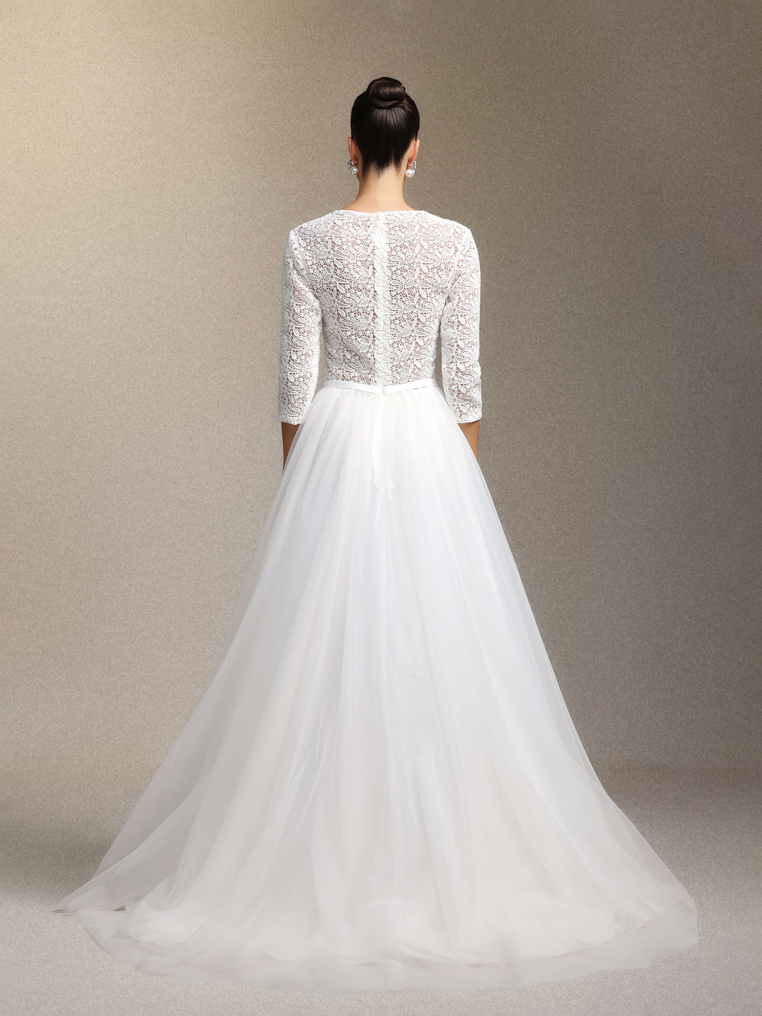 Lace tulle long-sleeved long-length wedding dress