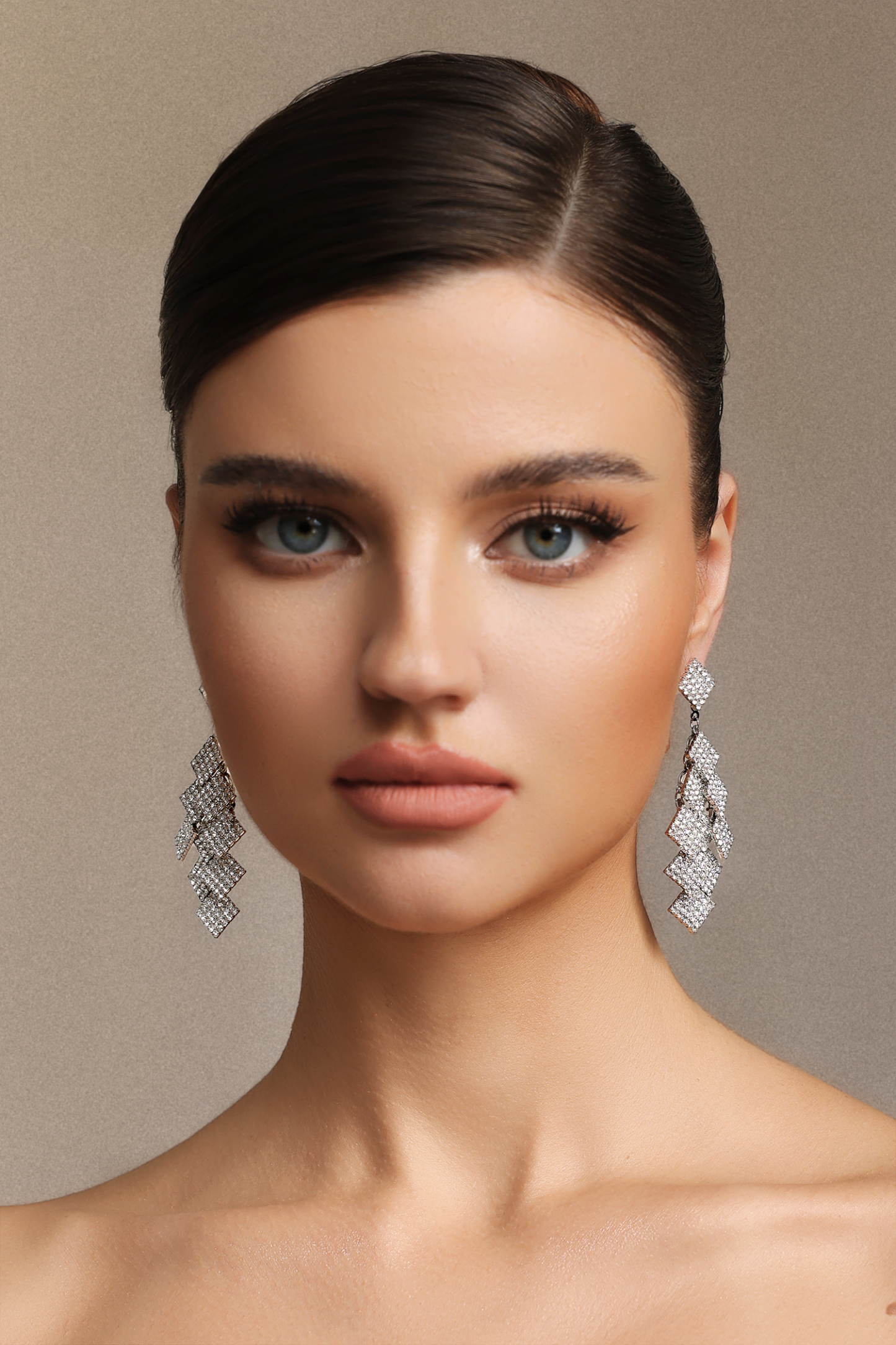 Yoli Geometry Square Diamond Earrings