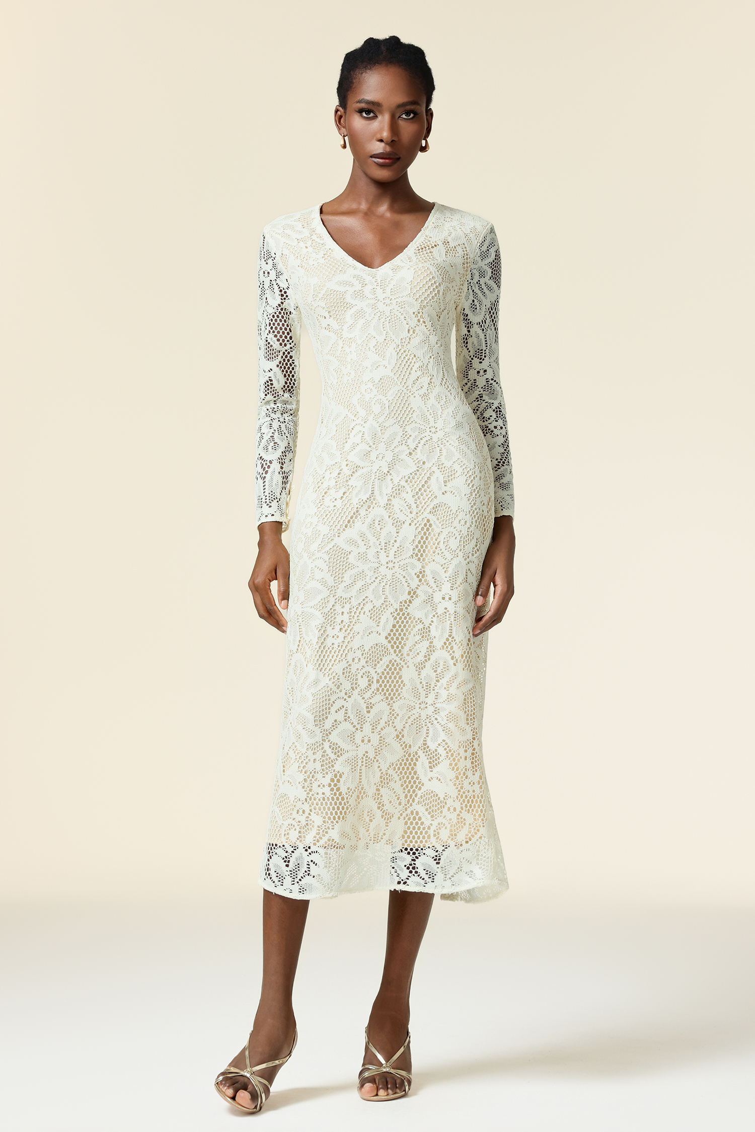 Klaria V-Neck Long Sleeves Embroidery Maxi Dress