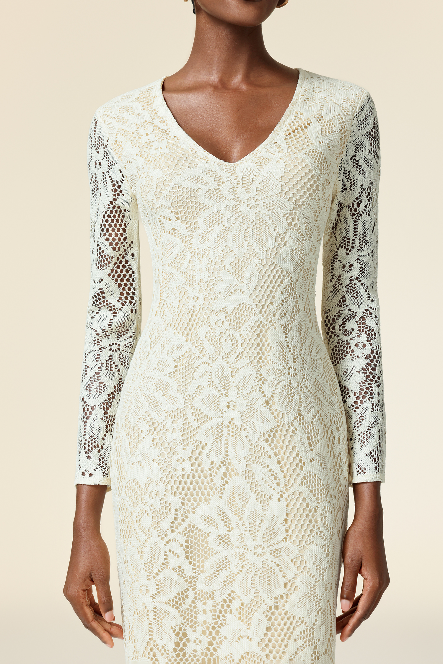 Klaria V-Neck Long Sleeves Embroidery Maxi Dress