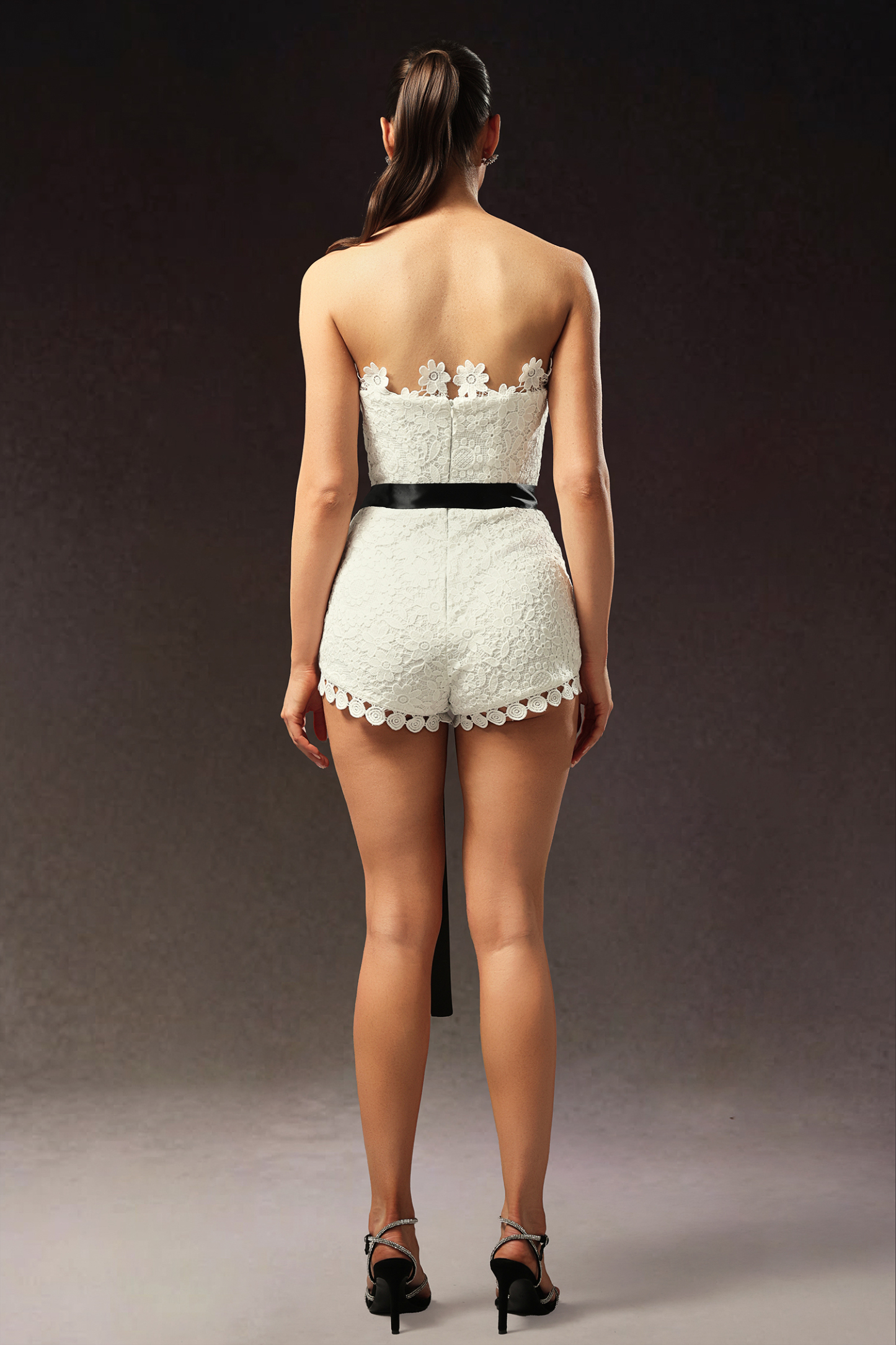 Lanla Sleeveless Flower Lace Ribbon Mini Jumpsuit