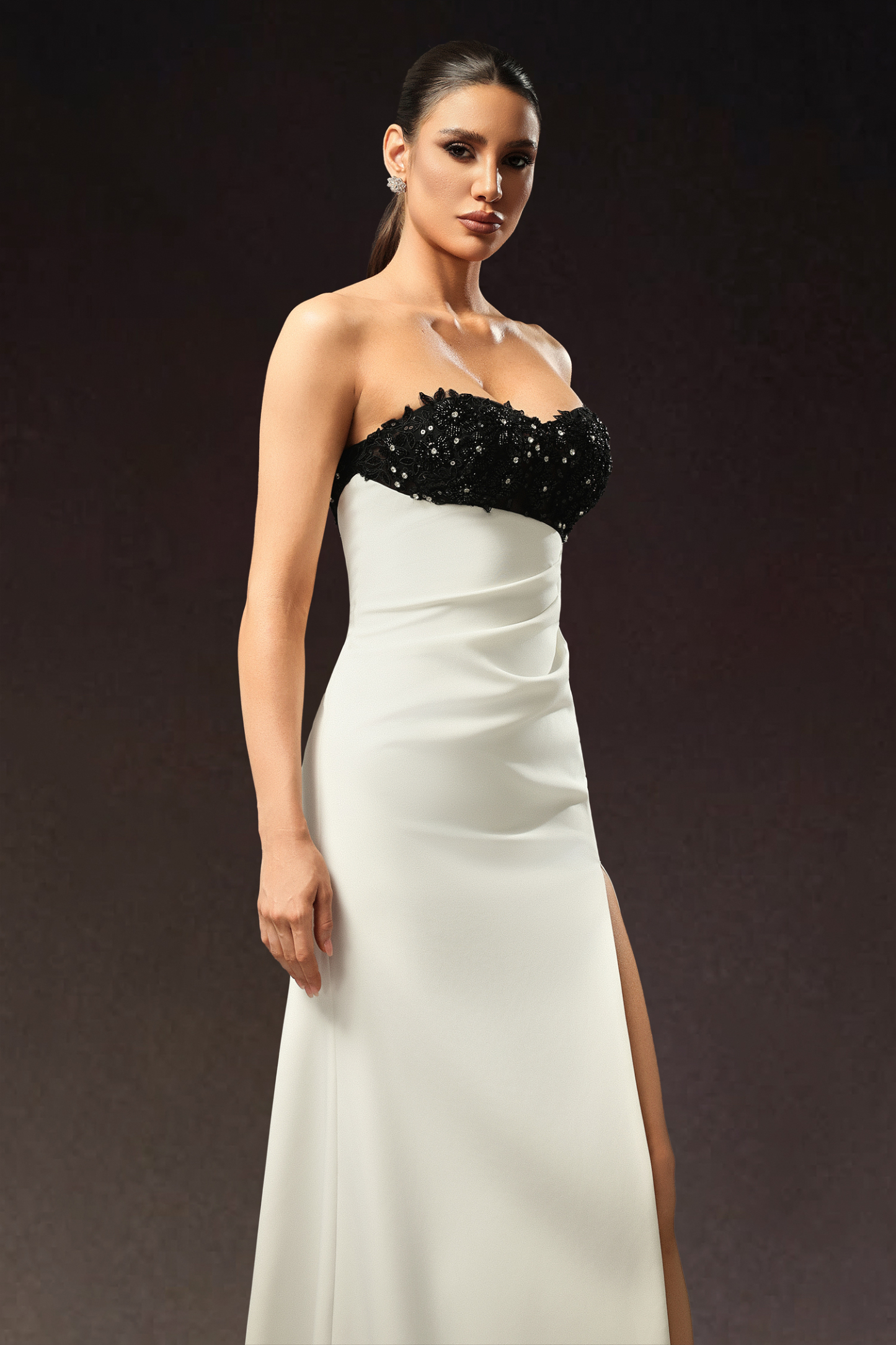 Olivia Sleeveless Diamond Flower Slit Maxi Dress