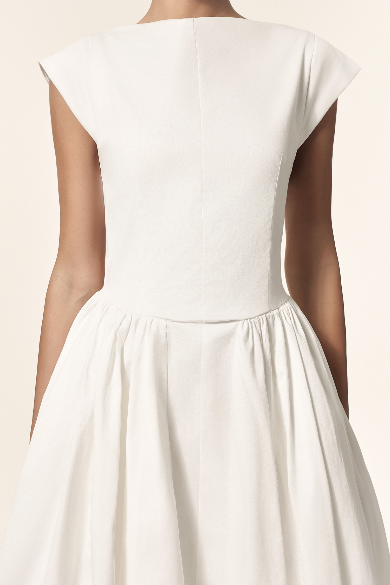 Lillian Sleeveless Folds Midi Dress