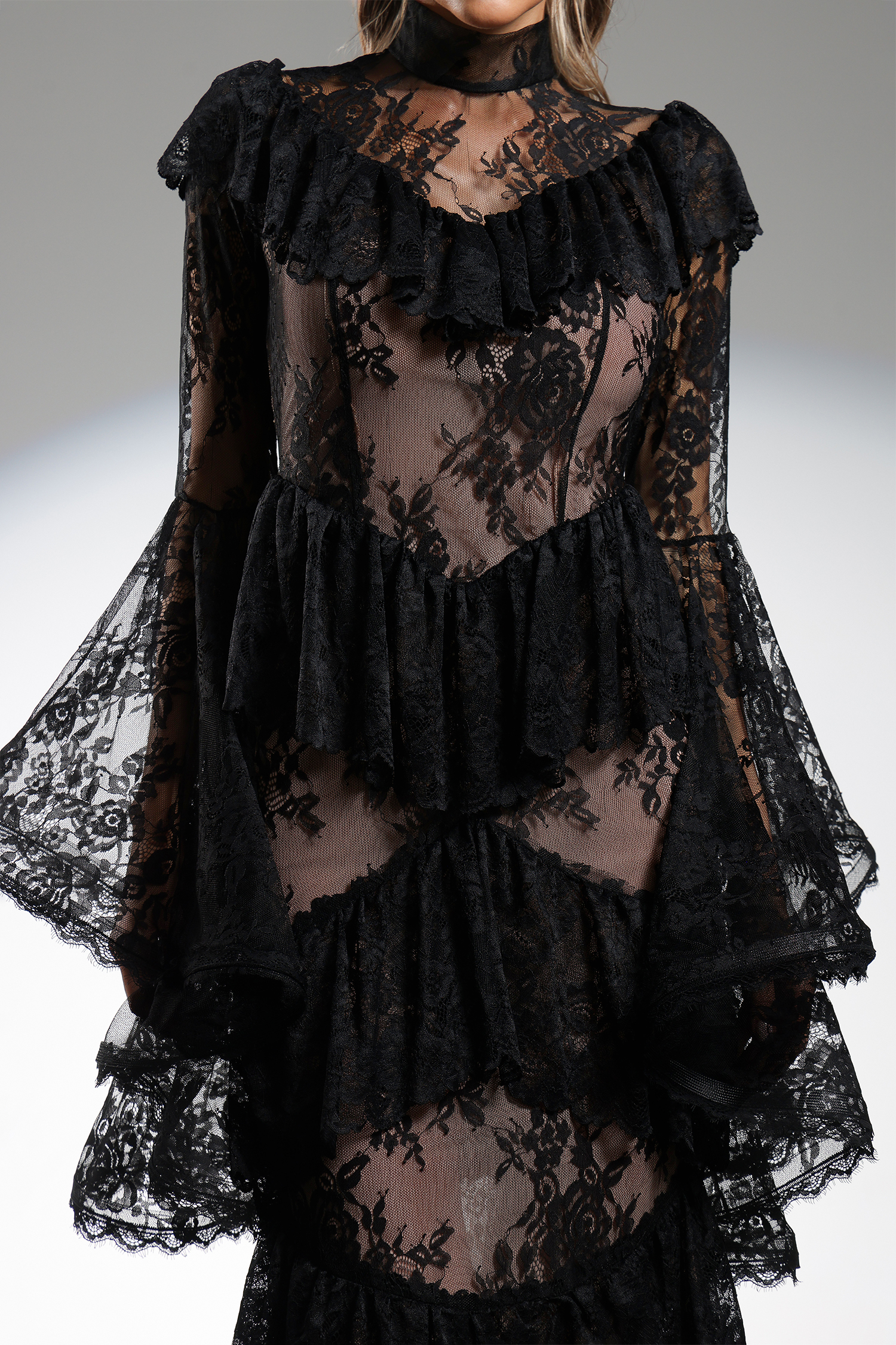 Malvina Long Sleeves Flounce Lace Maxi Dress