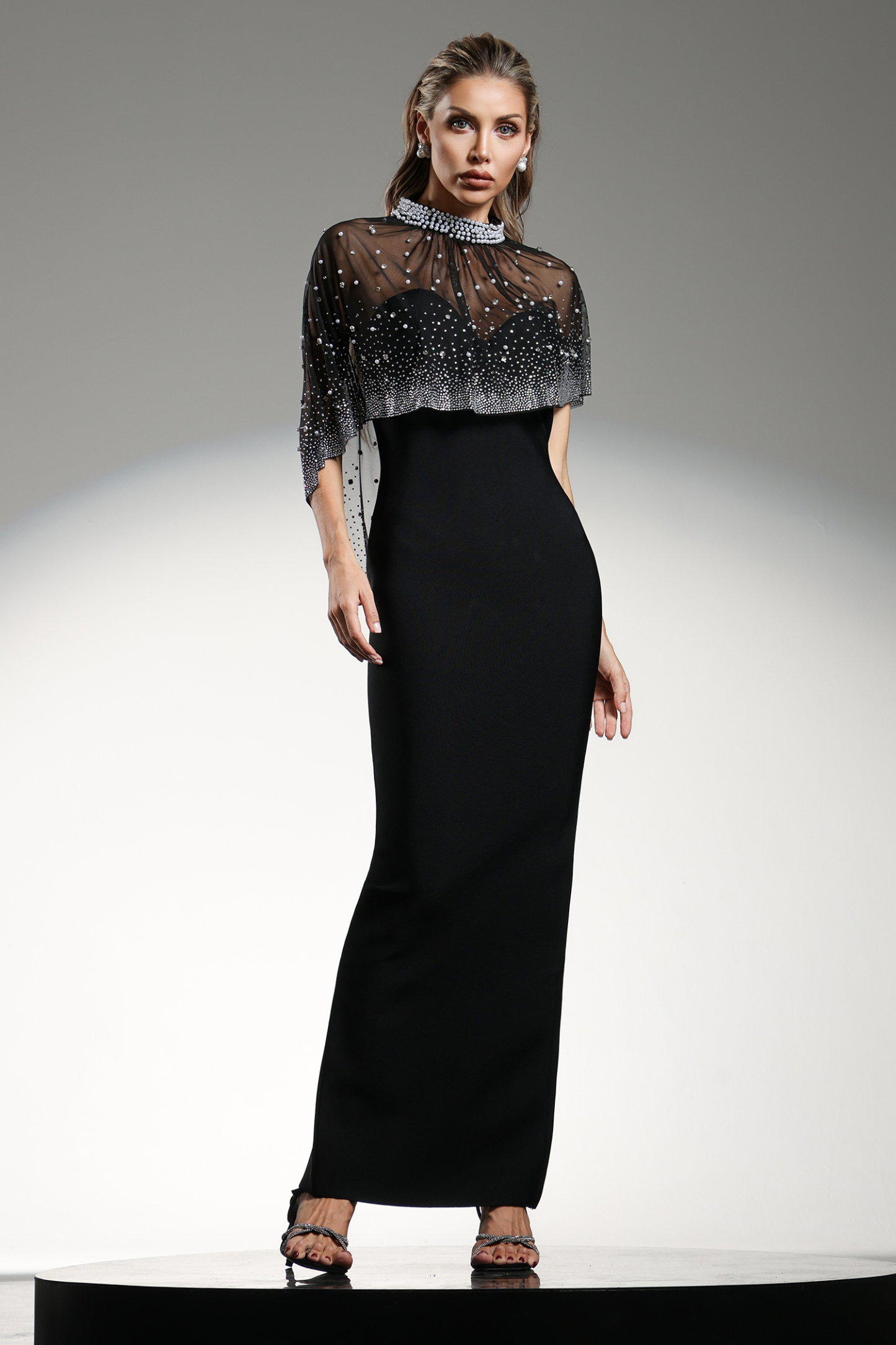 Jacey Sleeveless Diamond Pearl Bandage Maxi Dress