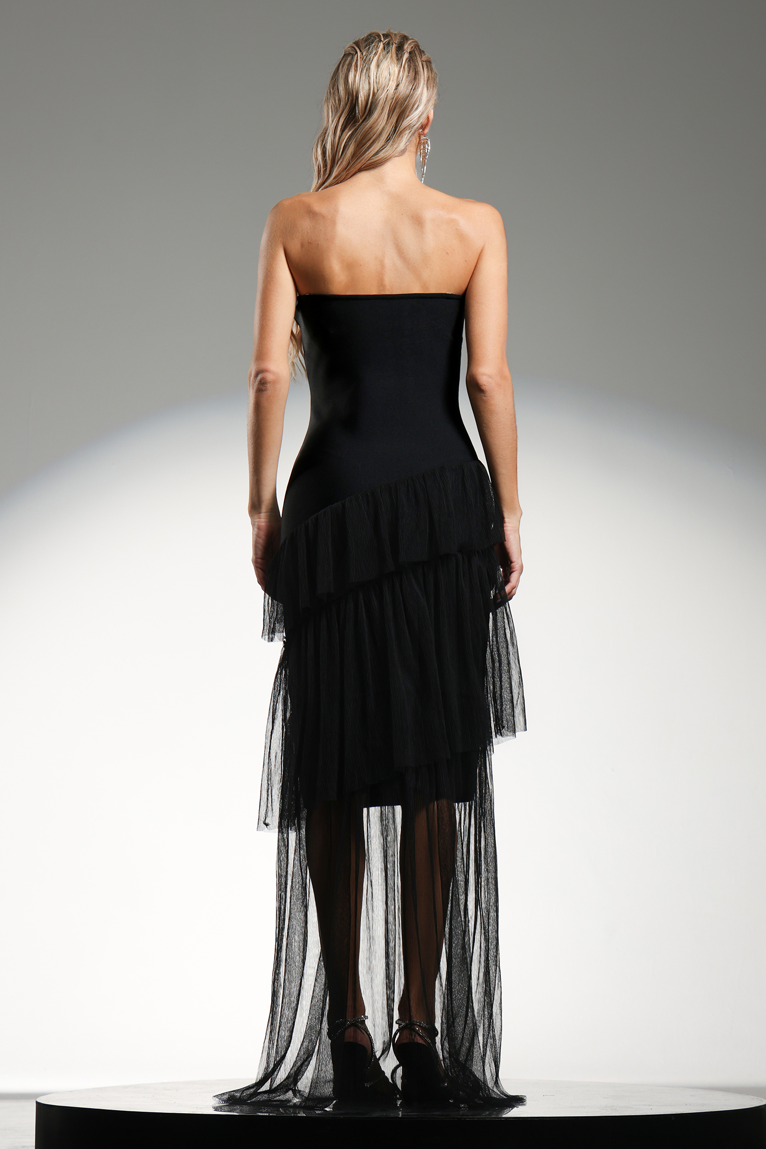 Lunia Sleeveless Diamond Ruffle Bandage Maxi Dress